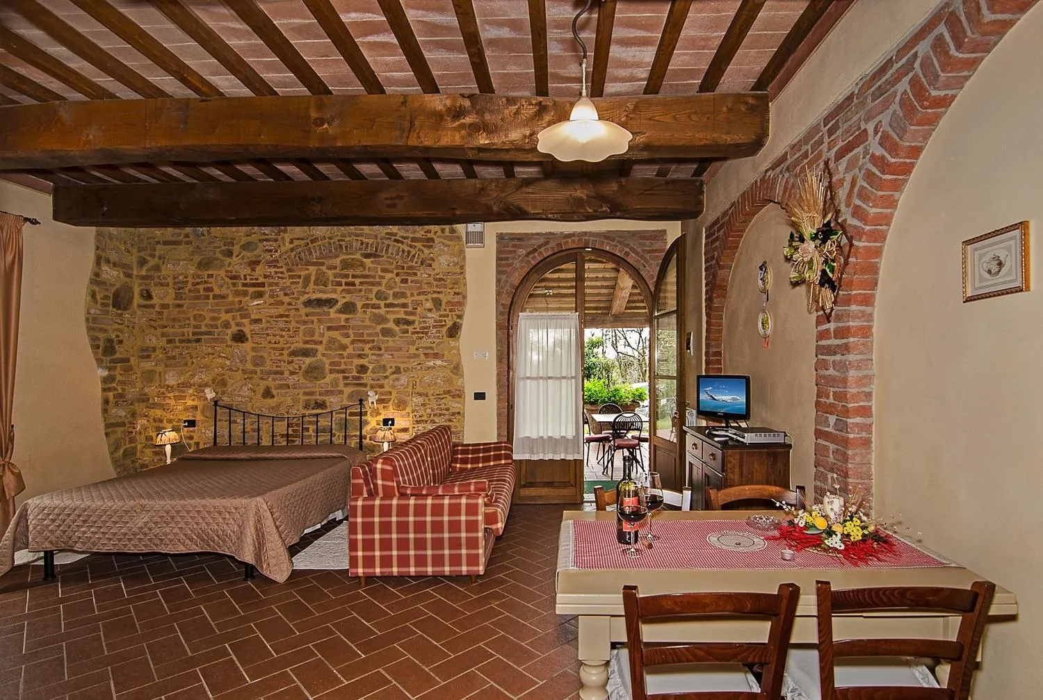 Photo of the whole room, Bed in Agriturismo Valliferone