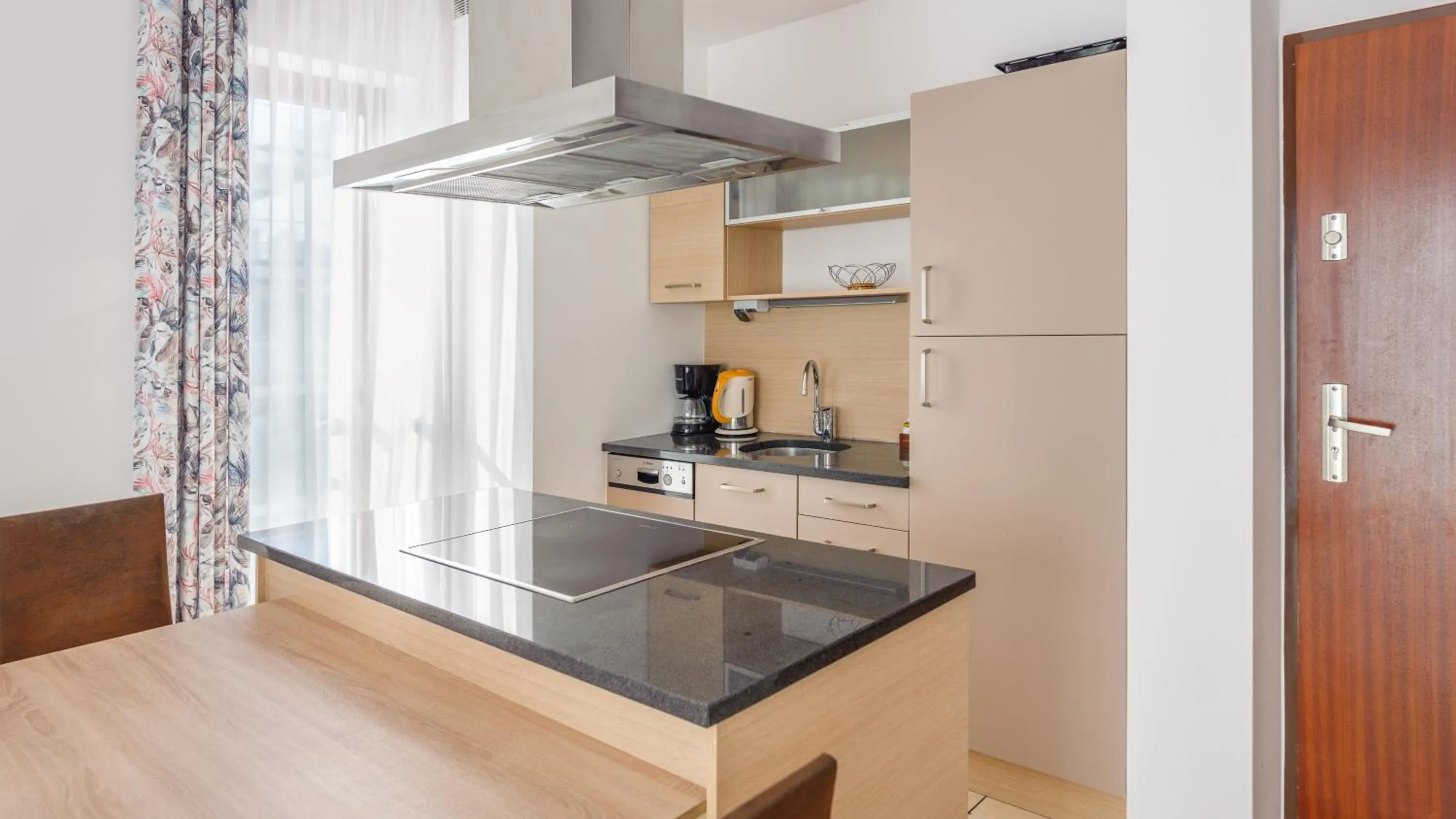 Kitchen or kitchenette in Plaża I, Sun & Snow