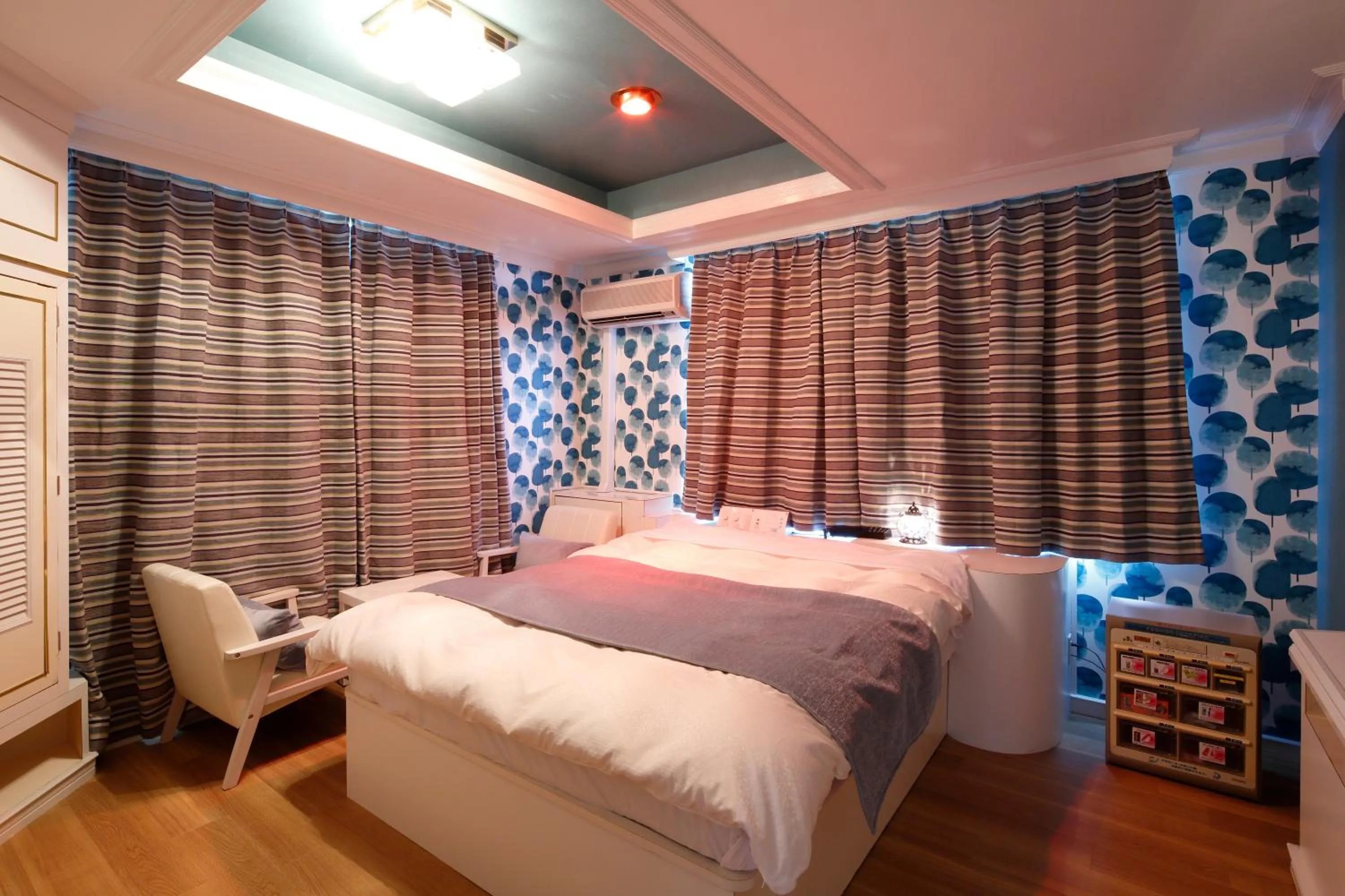 Bed in Hotel Sunset (Adult Only)