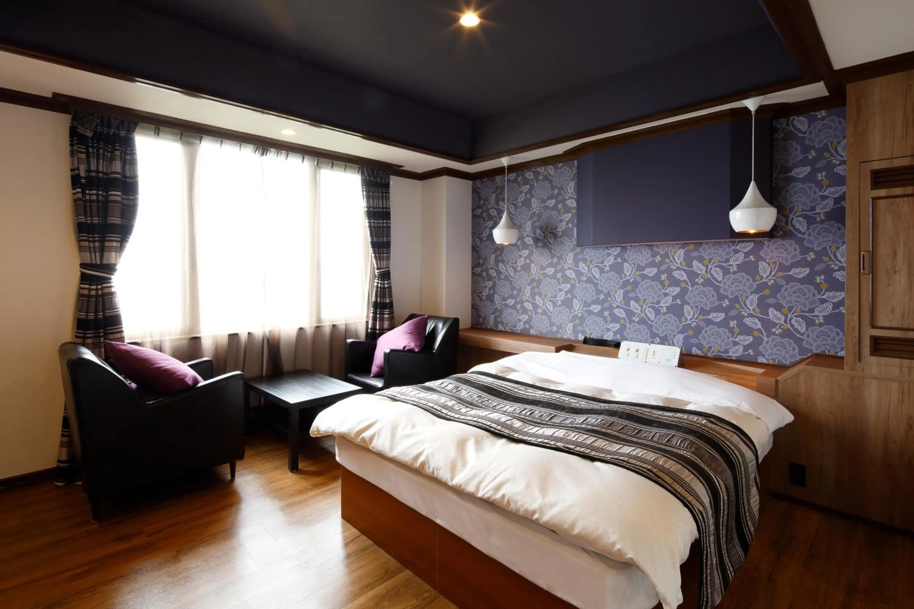 Bed in Hotel Sunset (Adult Only)