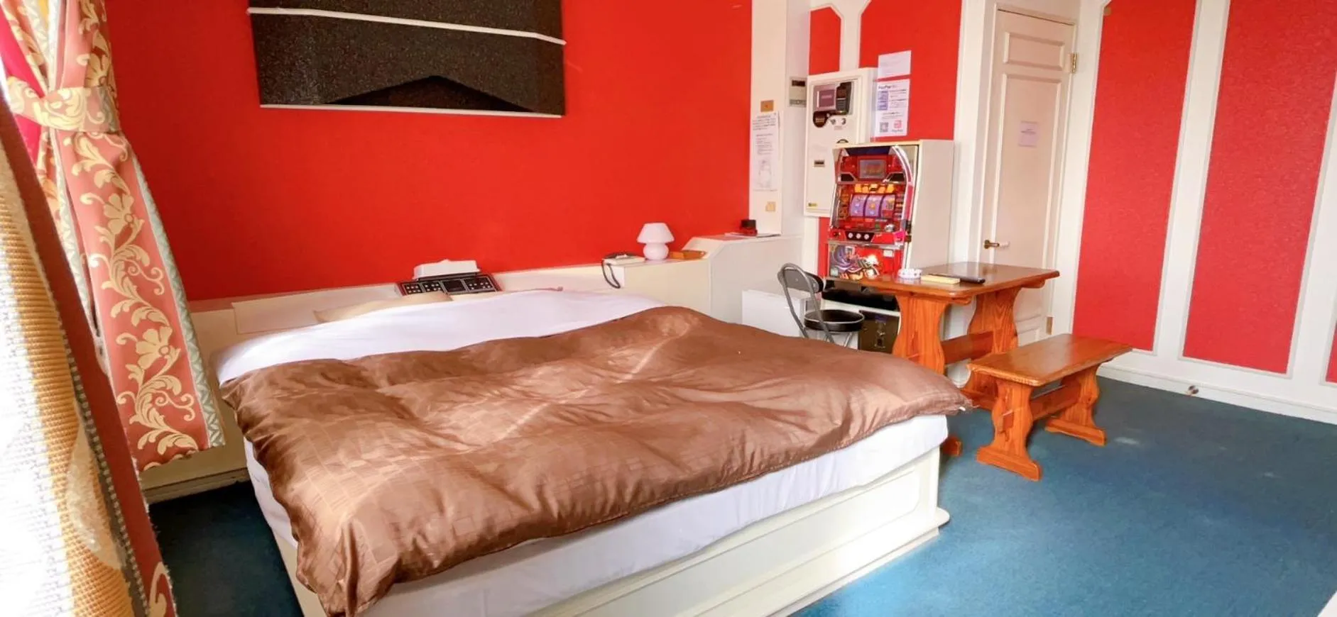 Bed in Hotel Sunset (Adult Only)