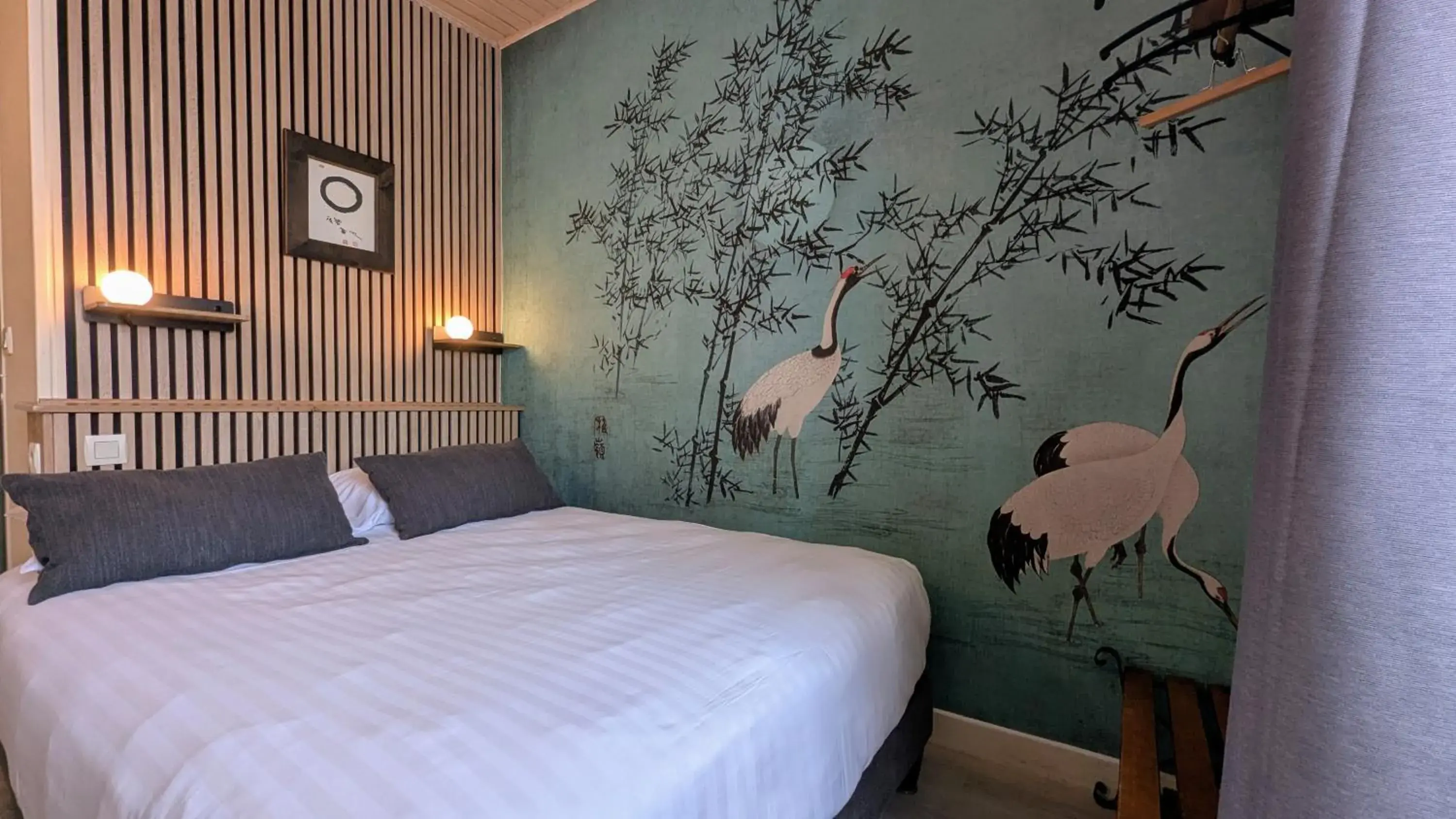 Budget Double Room in Logis Hôtel Lafayette Rochefort France Budget Double Room in Logis Hôtel Lafayette Rochefort France