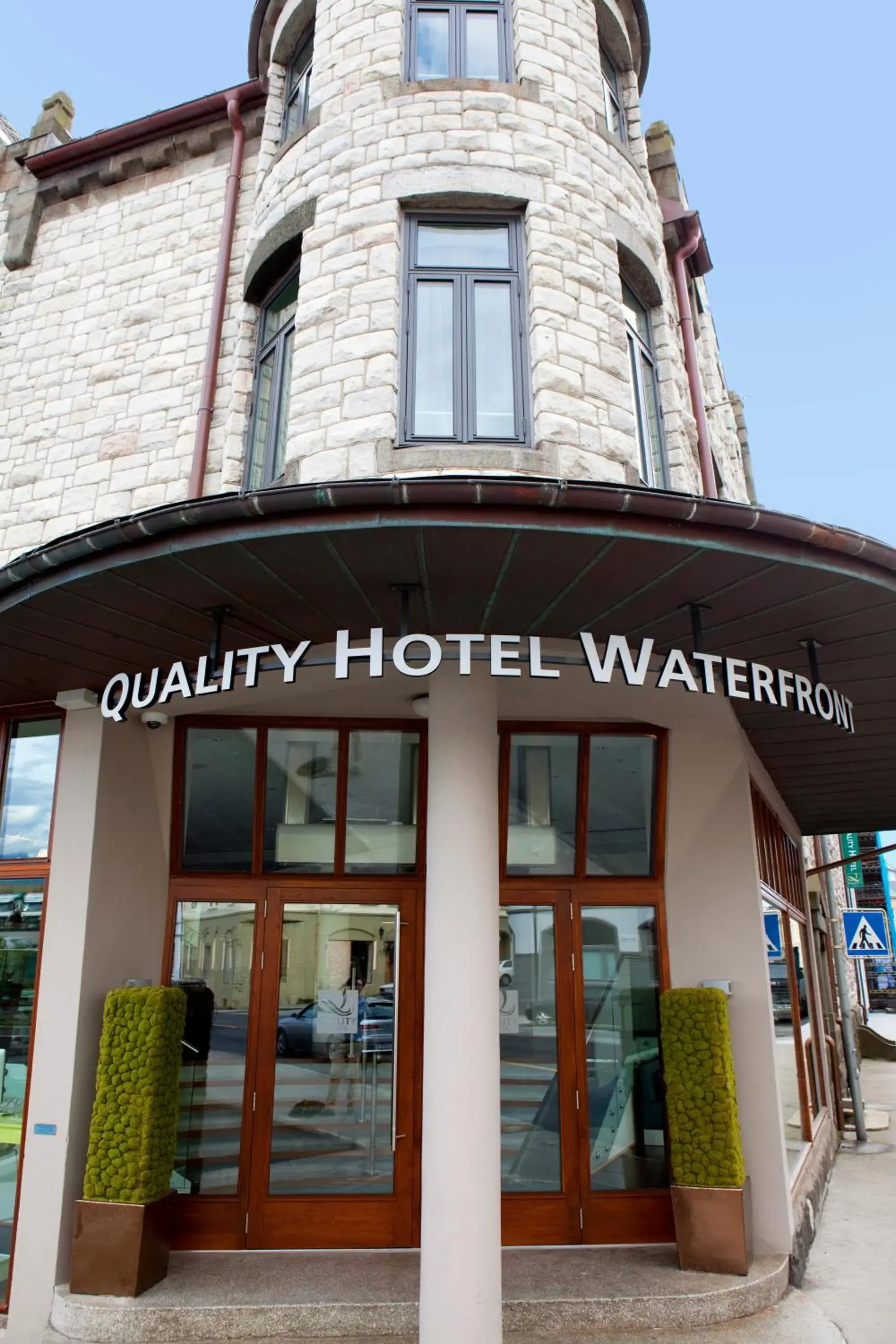Facade/entrance in Quality Hotel Waterfront Facade/entrance in Quality Hotel Waterfront