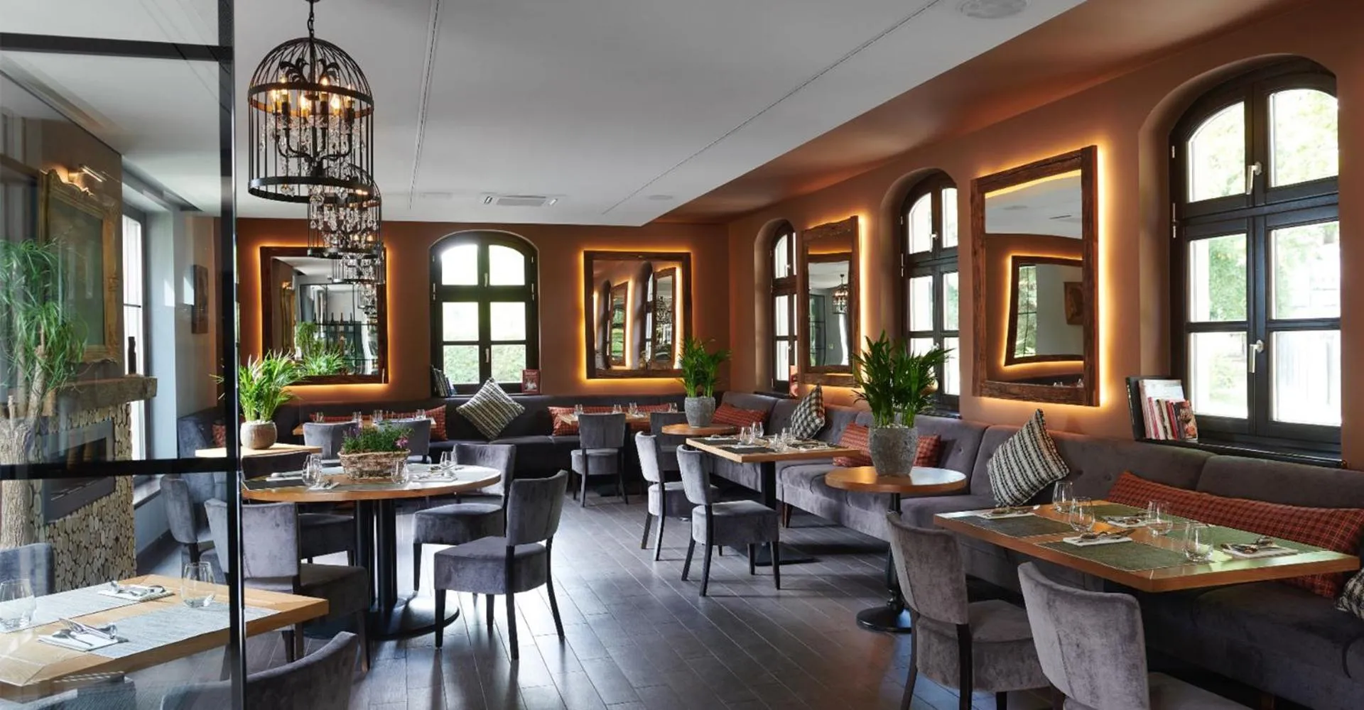 Restaurant/places to eat in Platan Udvarhaz