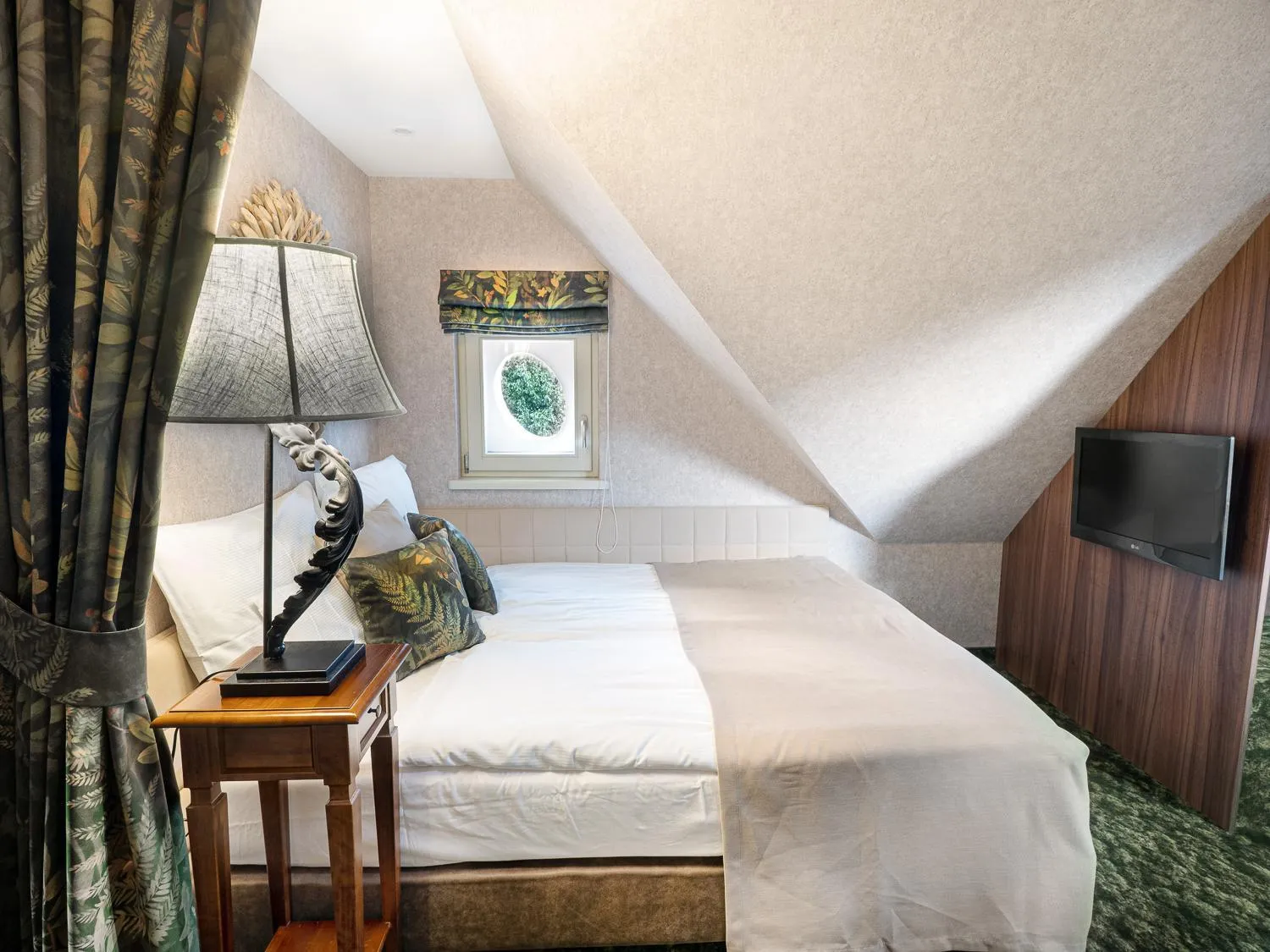 Bed in Platan Udvarhaz