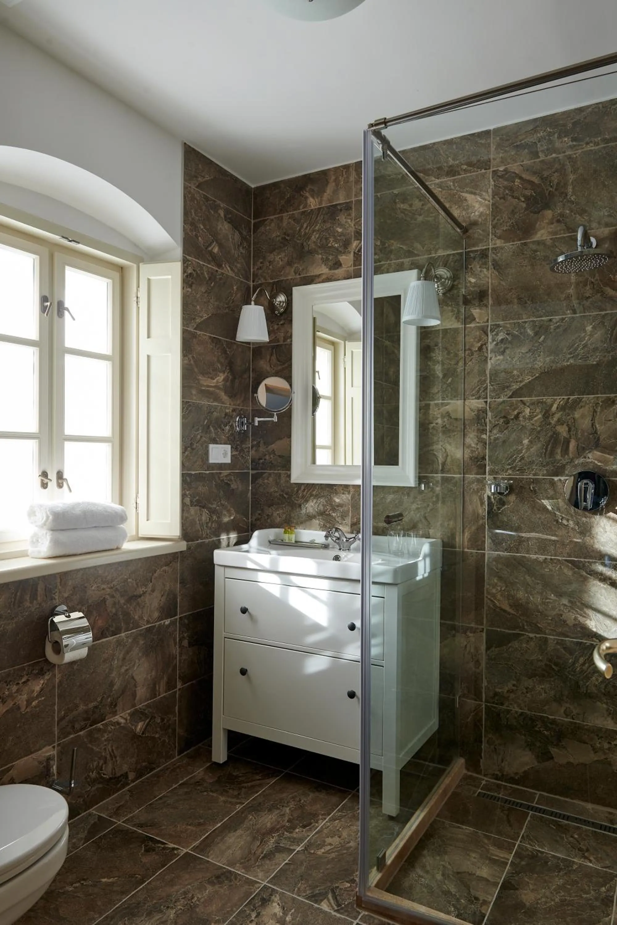 Toilet in Platan Udvarhaz