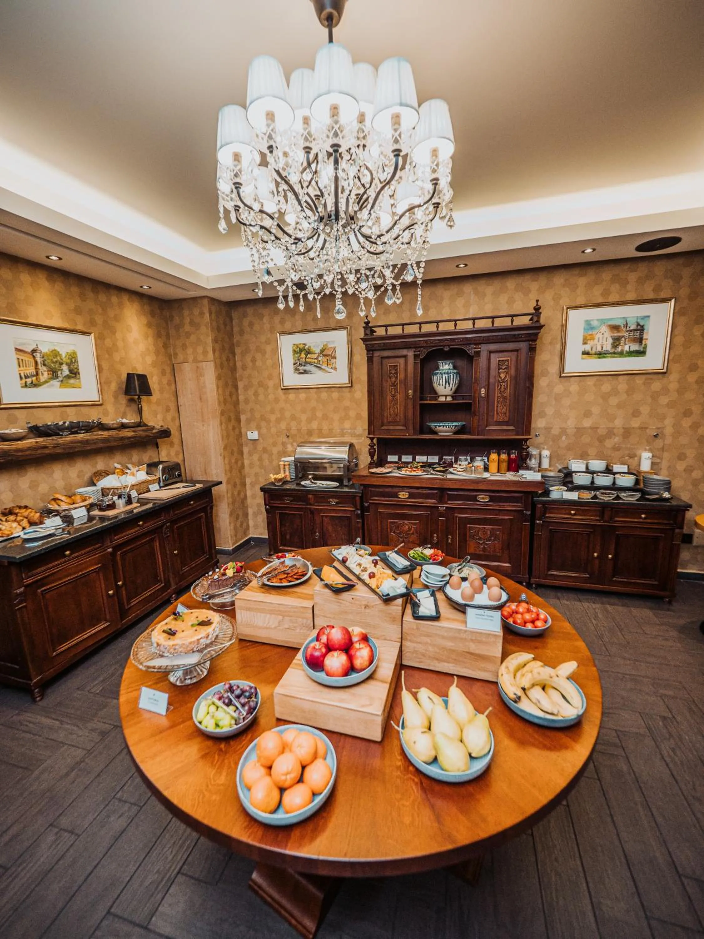 Breakfast in Platan Udvarhaz