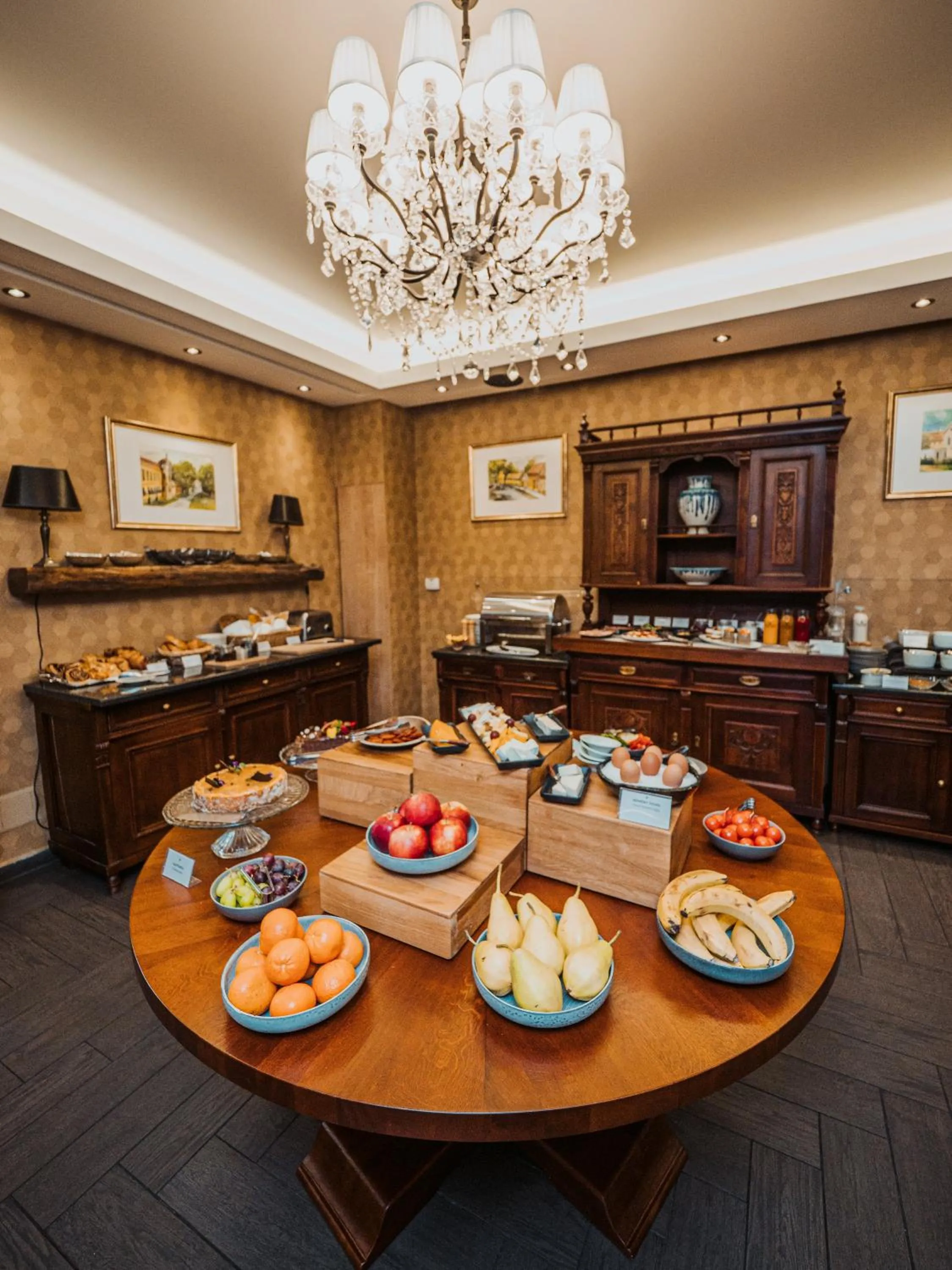 Breakfast in Platan Udvarhaz