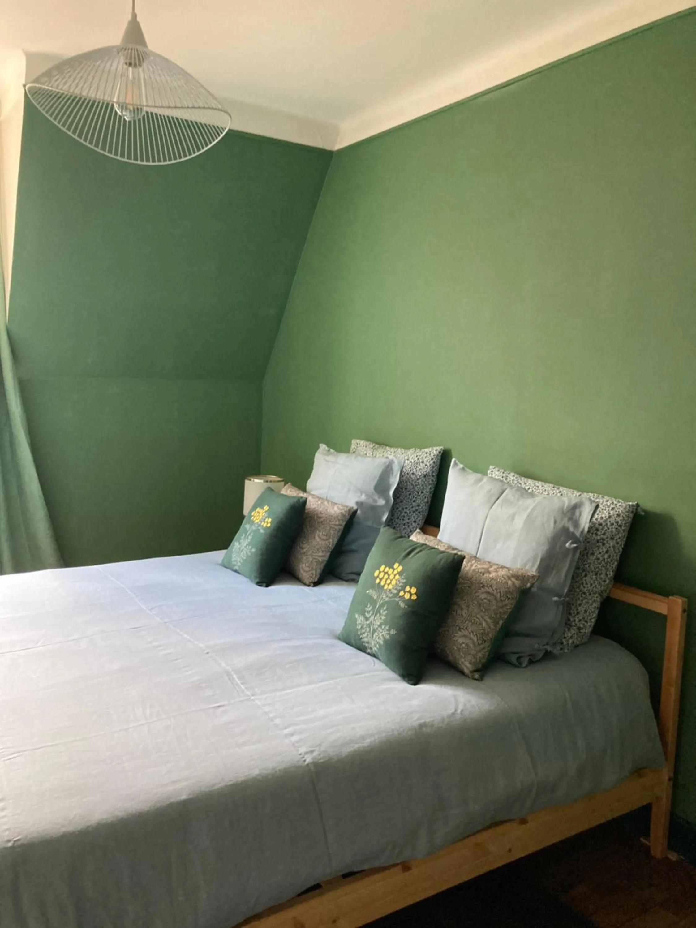 Bed in Le Pigeonnier, maison d'hôtes et Spa