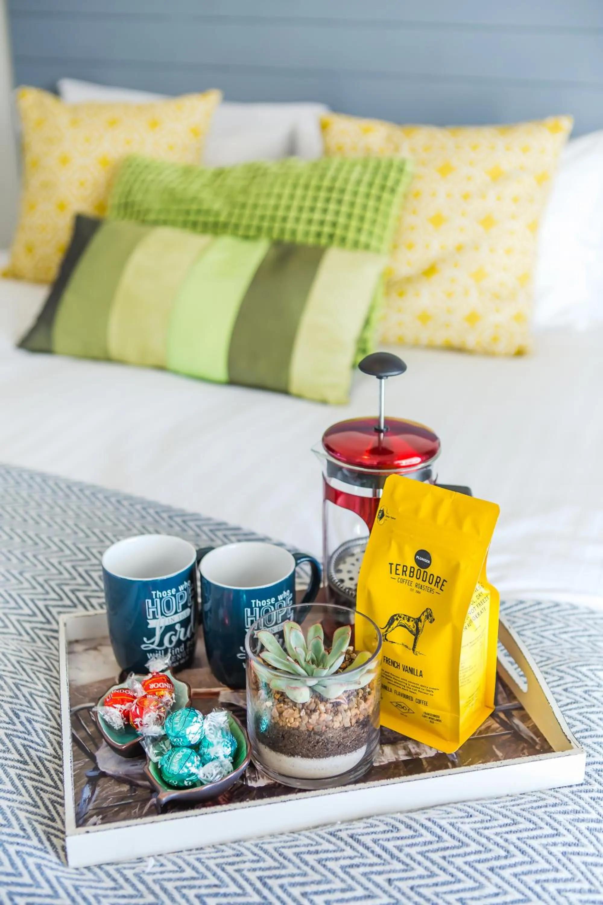 Bed in Three Feathers Cottages