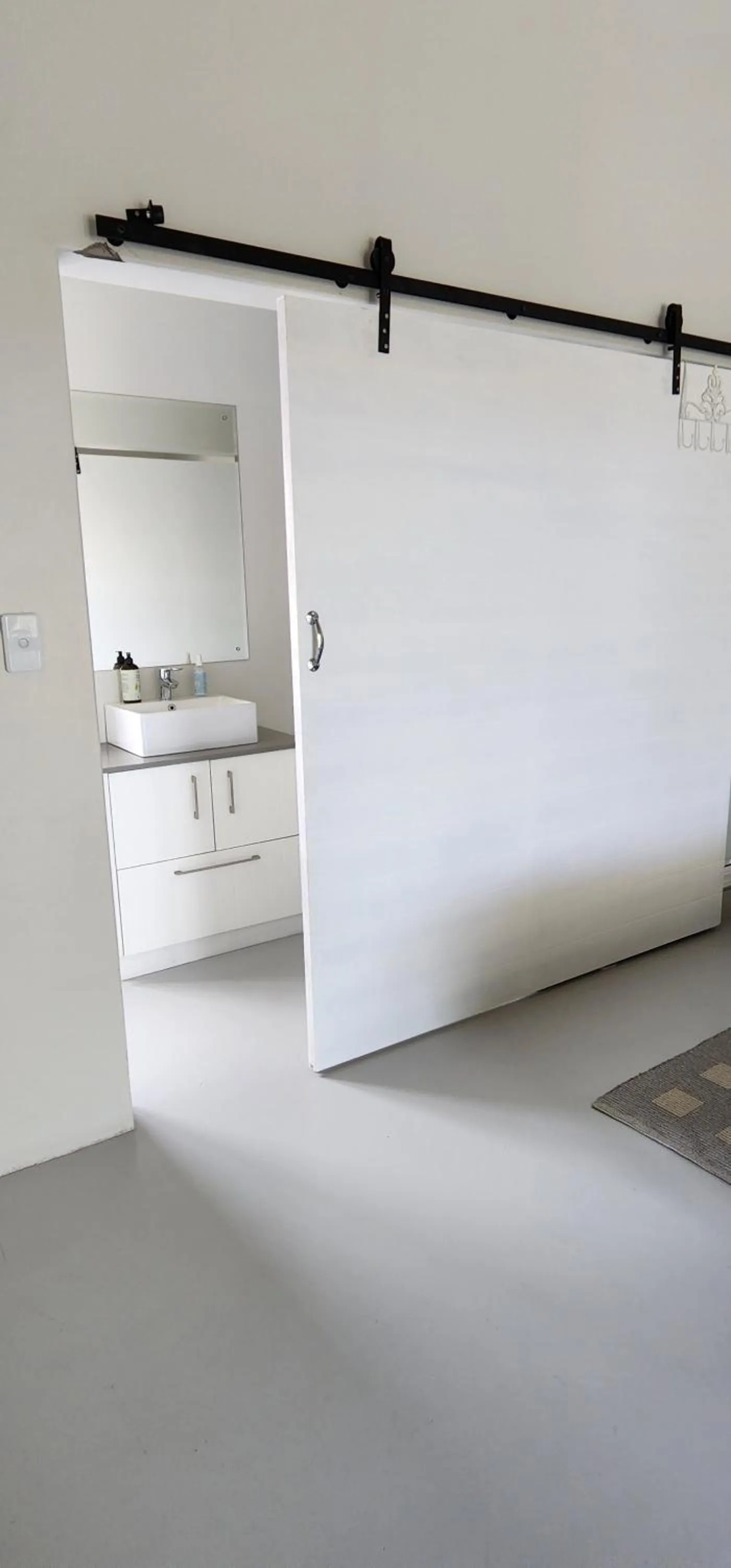 Bathroom in Three Feathers Cottages