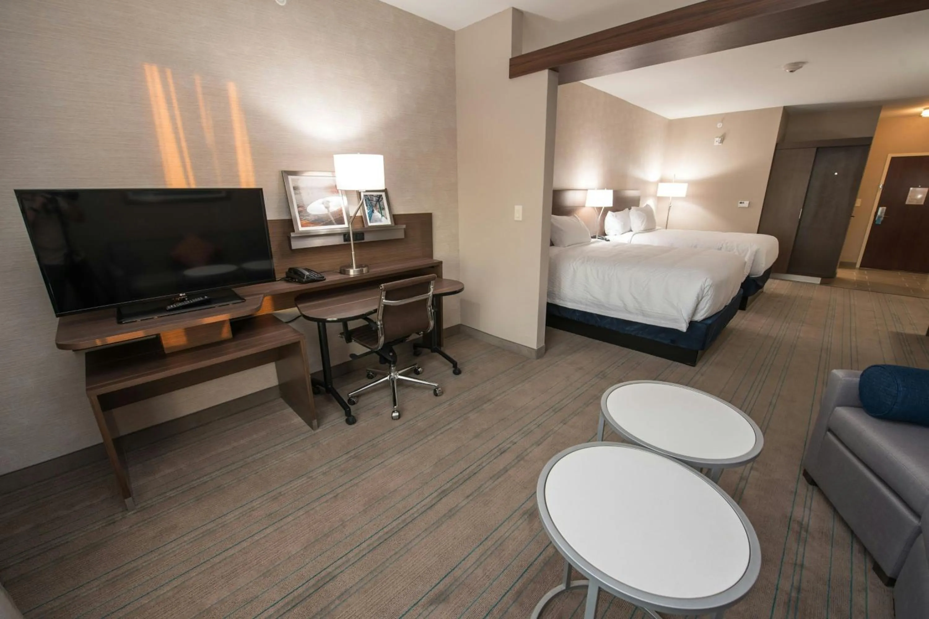 Bedroom, Bed in Fairfield Inn & Suites by Marriott Huntsville
