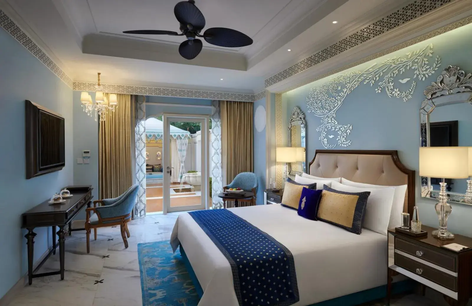 Living room, Bed in The Leela Palace Jaipur Living room, Bed in The Leela Palace Jaipur