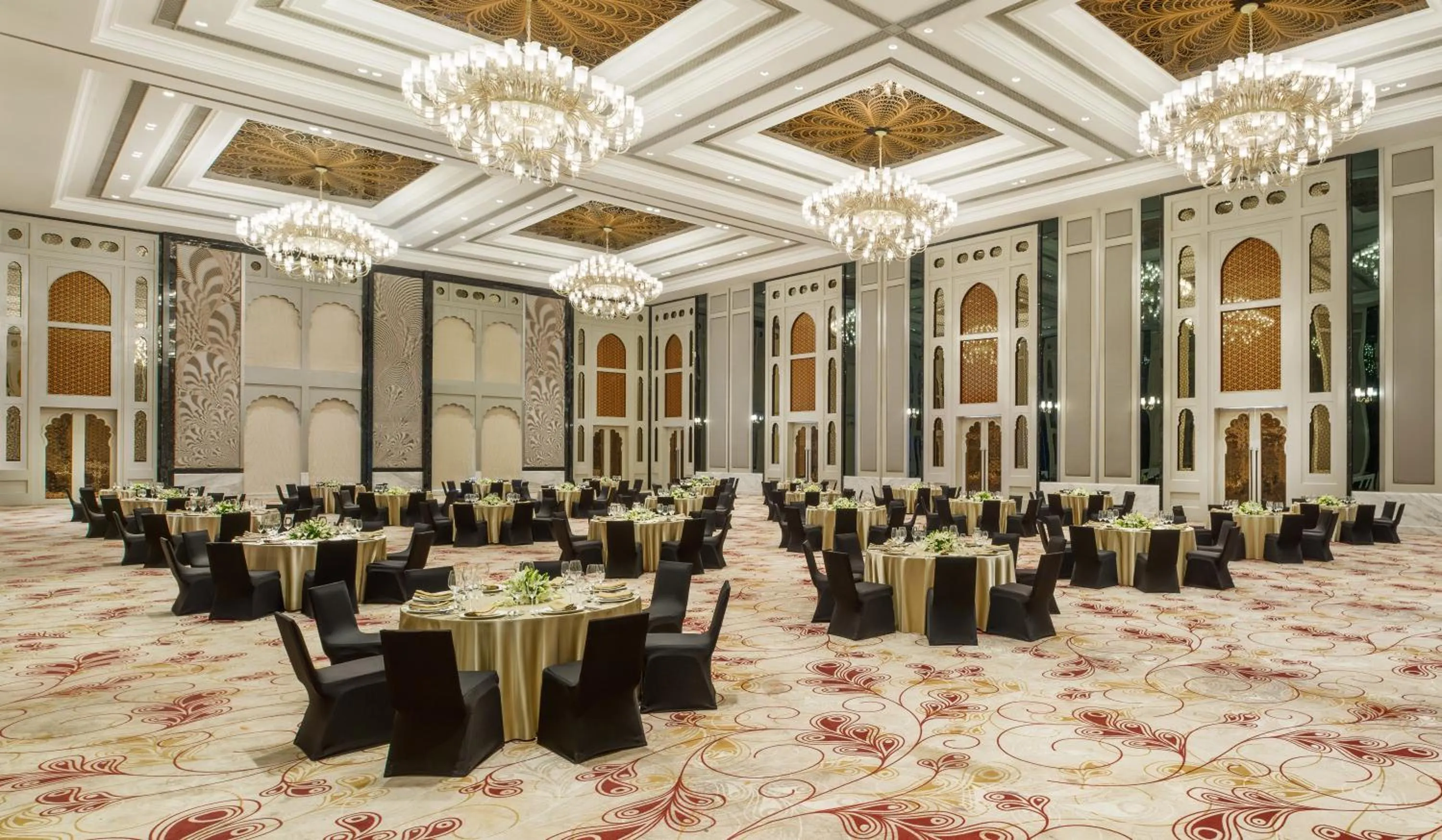 Banquet/Function facilities in The Leela Palace Jaipur