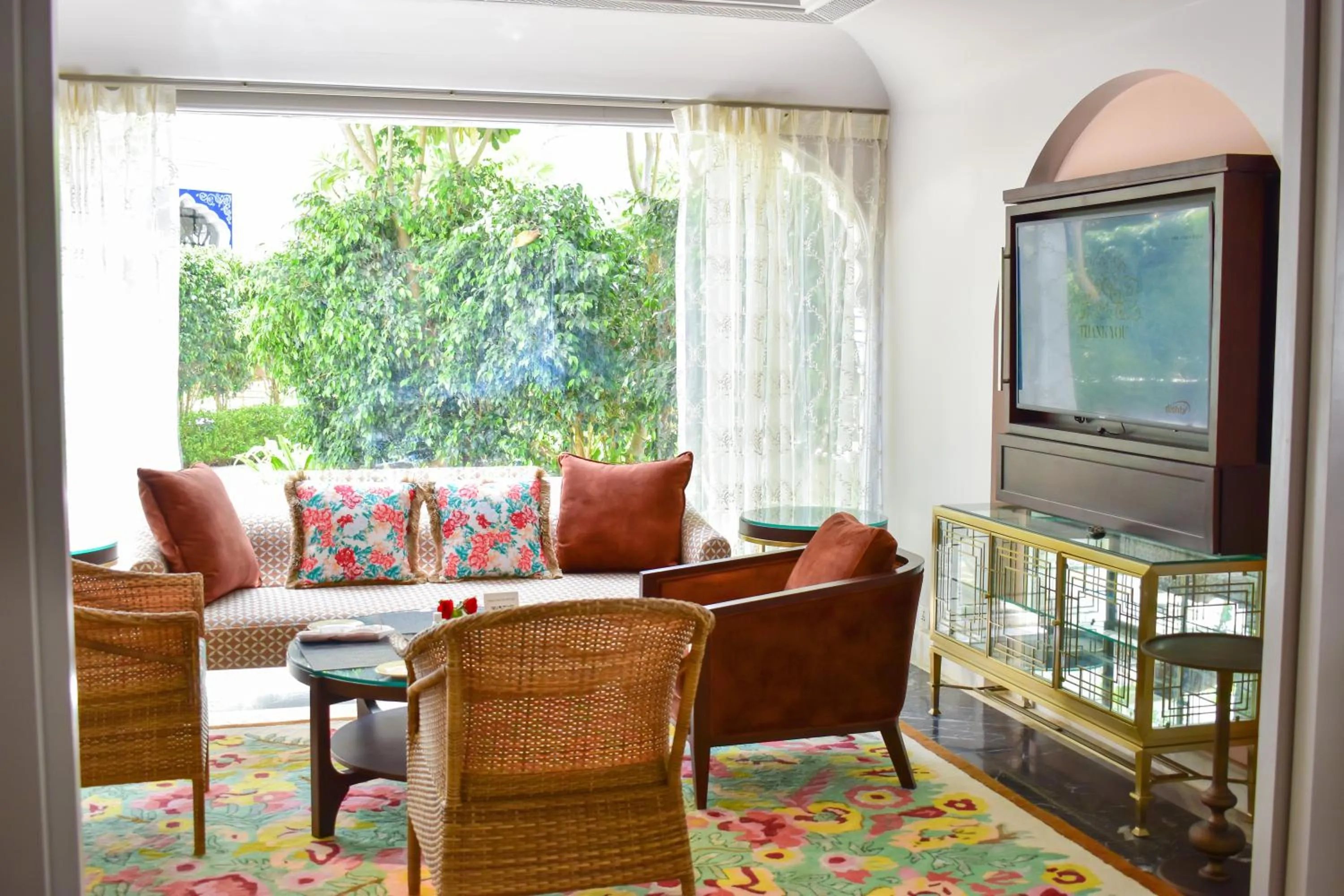 Restaurant/places to eat in The Leela Palace Jaipur