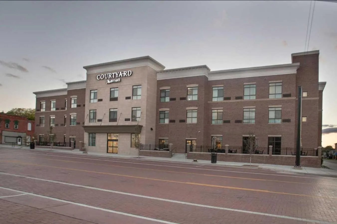 Property building in Courtyard by Marriott Albion