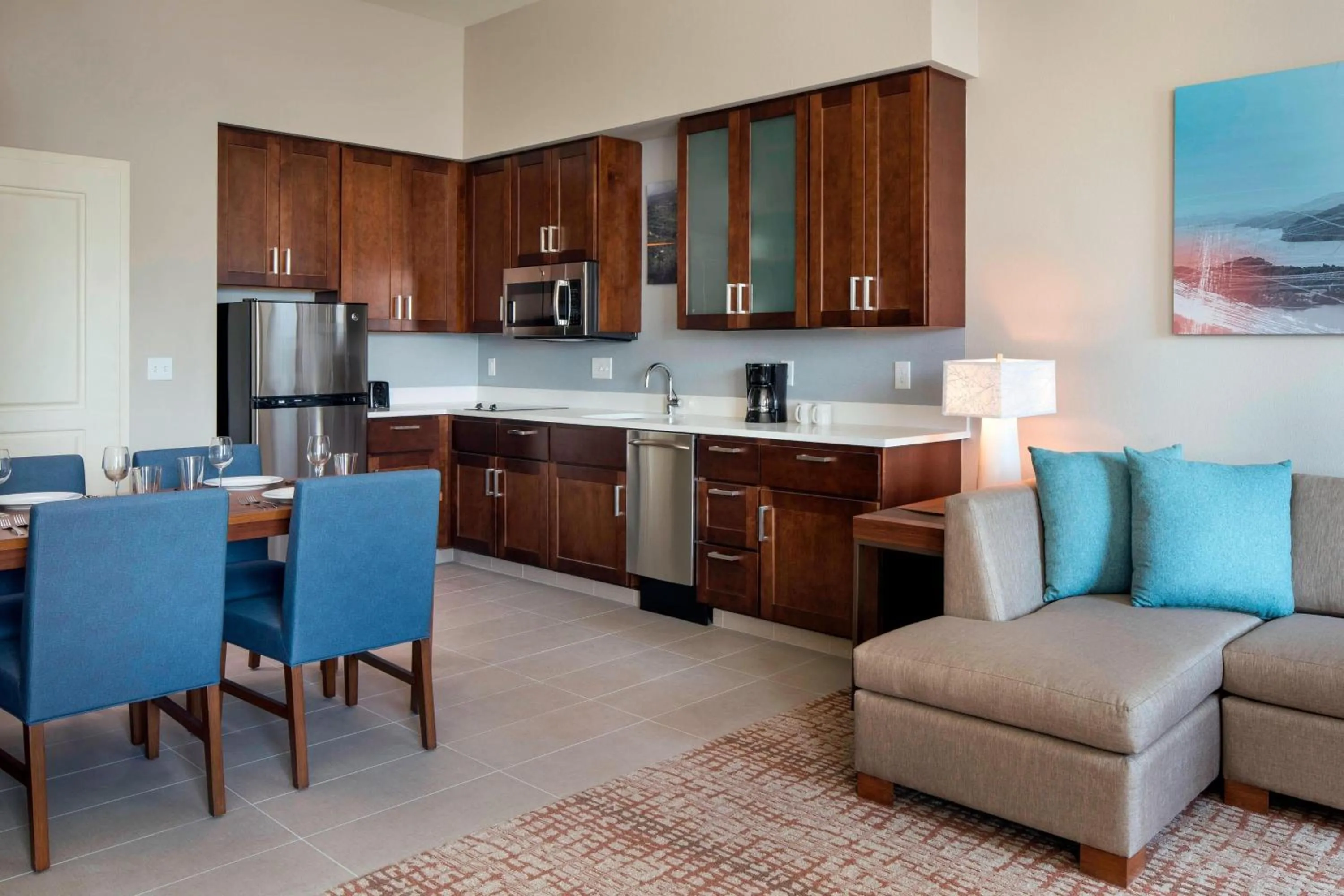 Kitchen or kitchenette in Residence Inn by Marriott Redwood City San Carlos