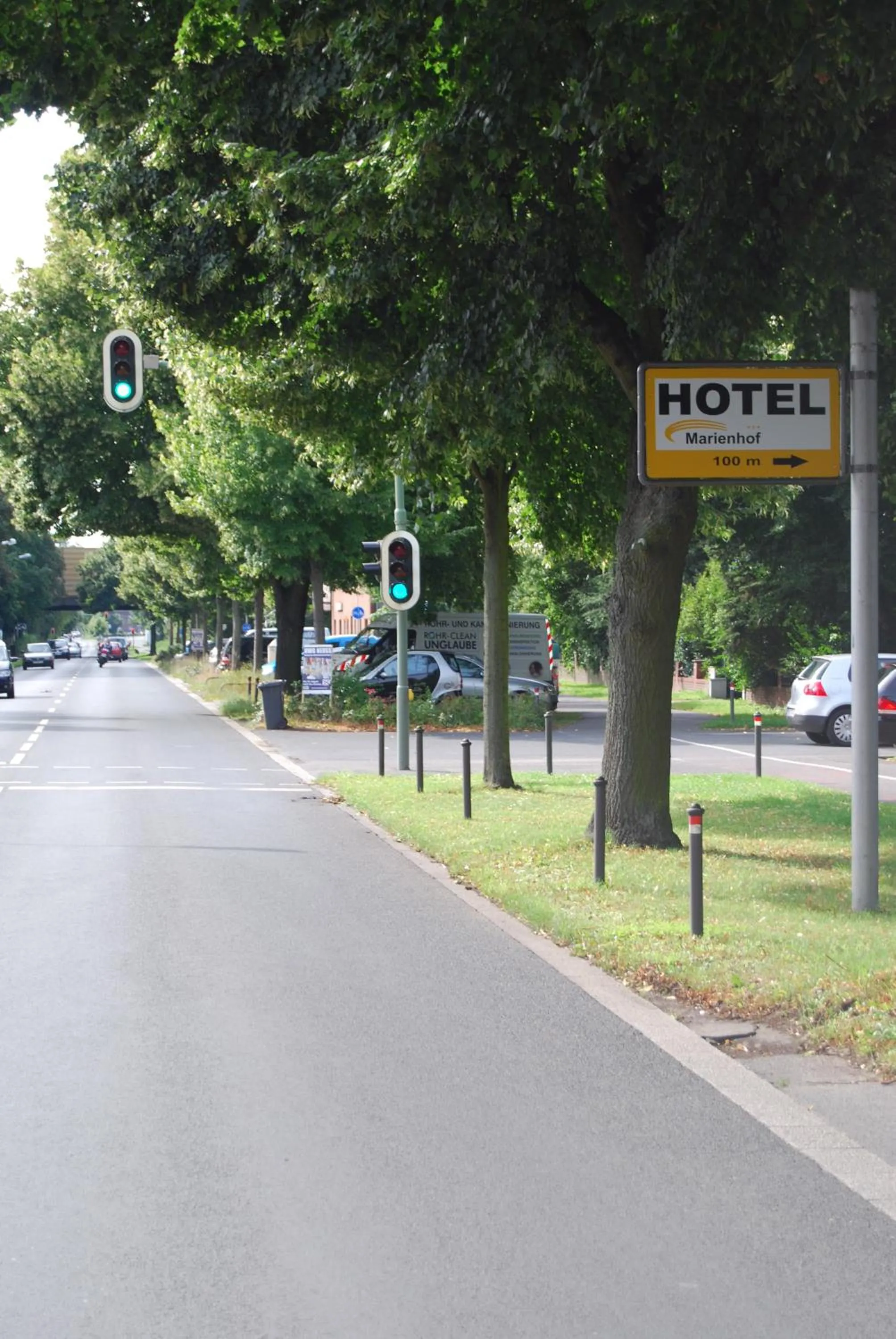 Facade/entrance in Hotel Marienhof Düsseldorf Neuss