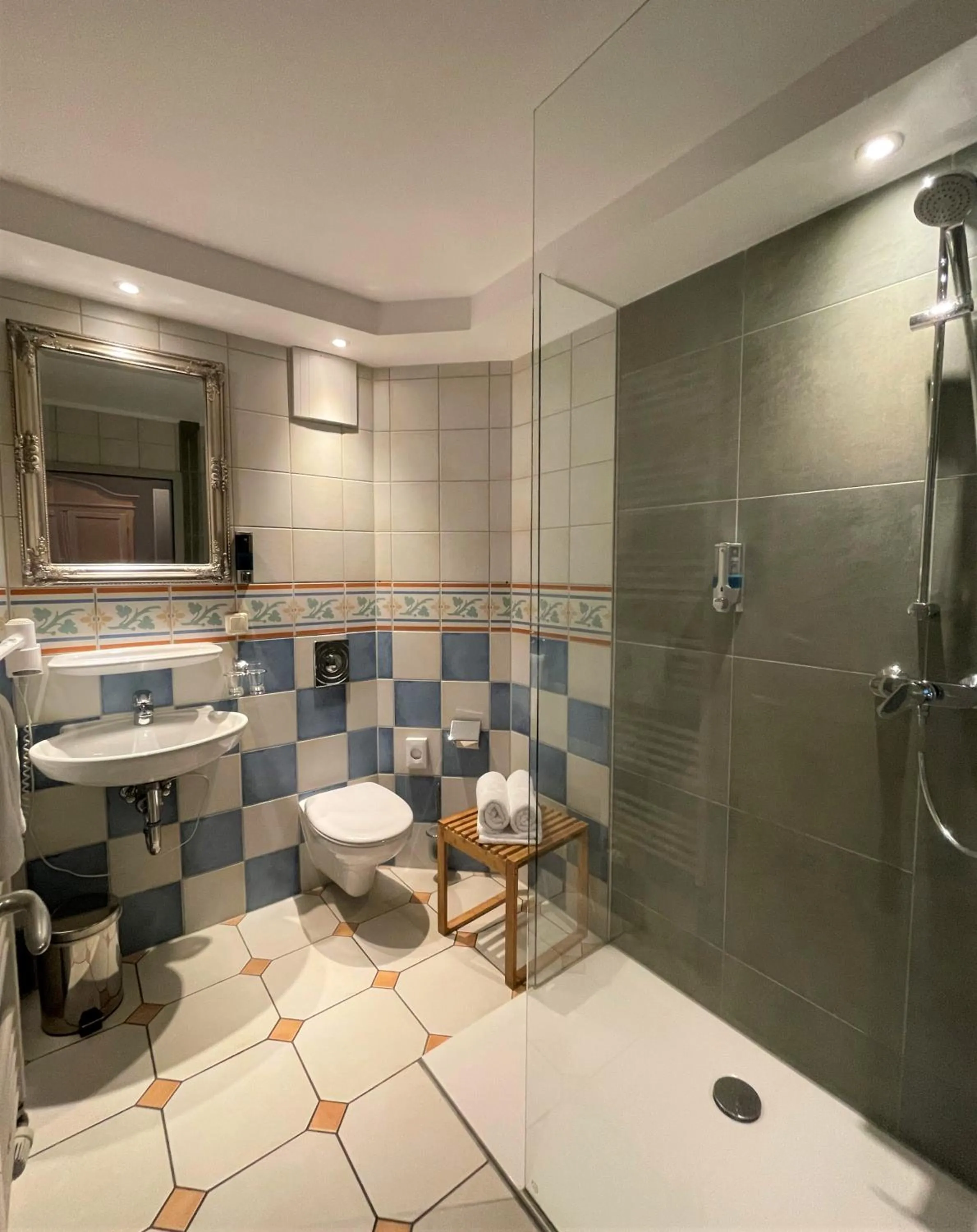 Bathroom in Hotel Wasserschloss Mellenthin