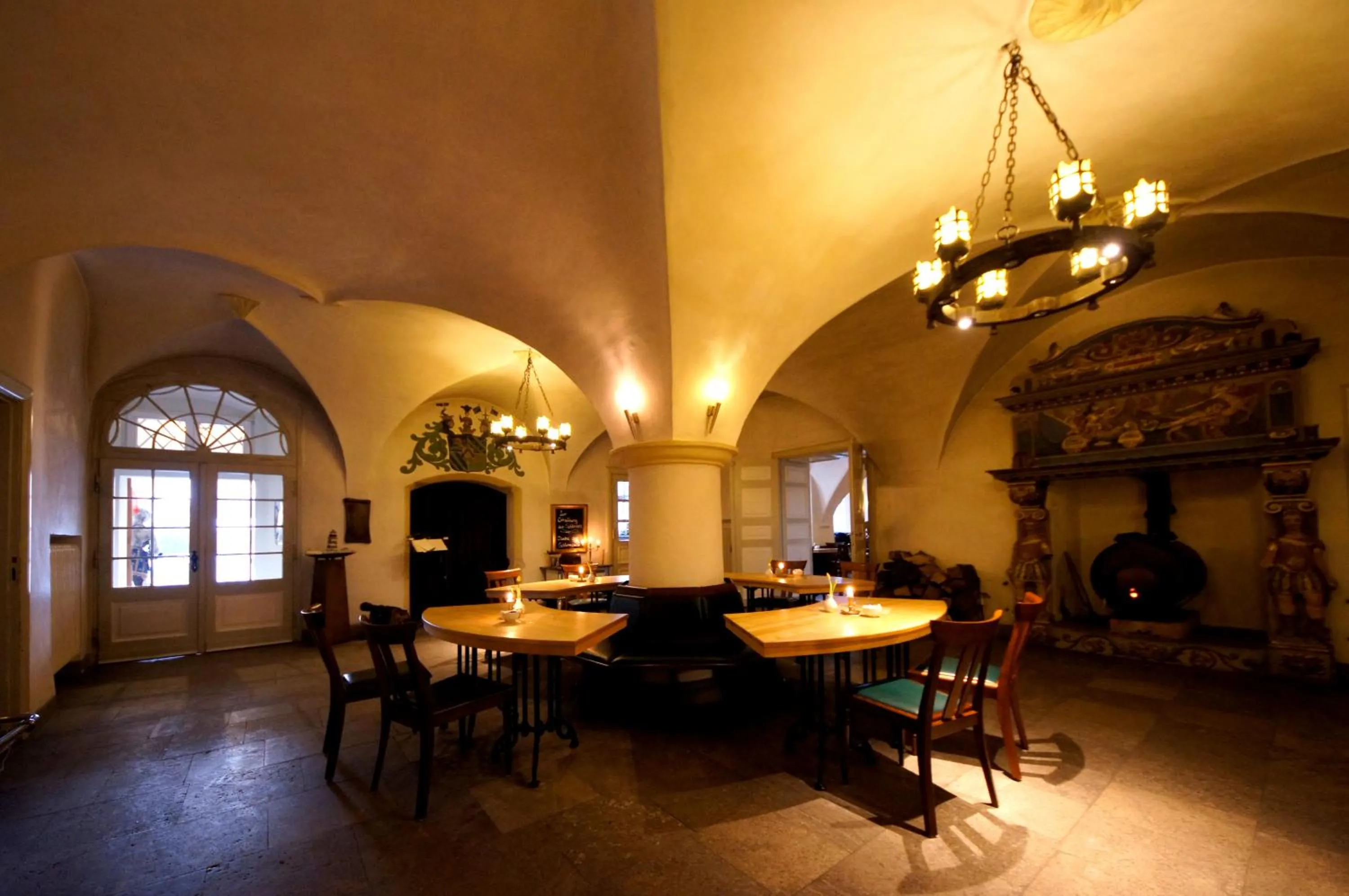 Restaurant/places to eat in Hotel Wasserschloss Mellenthin