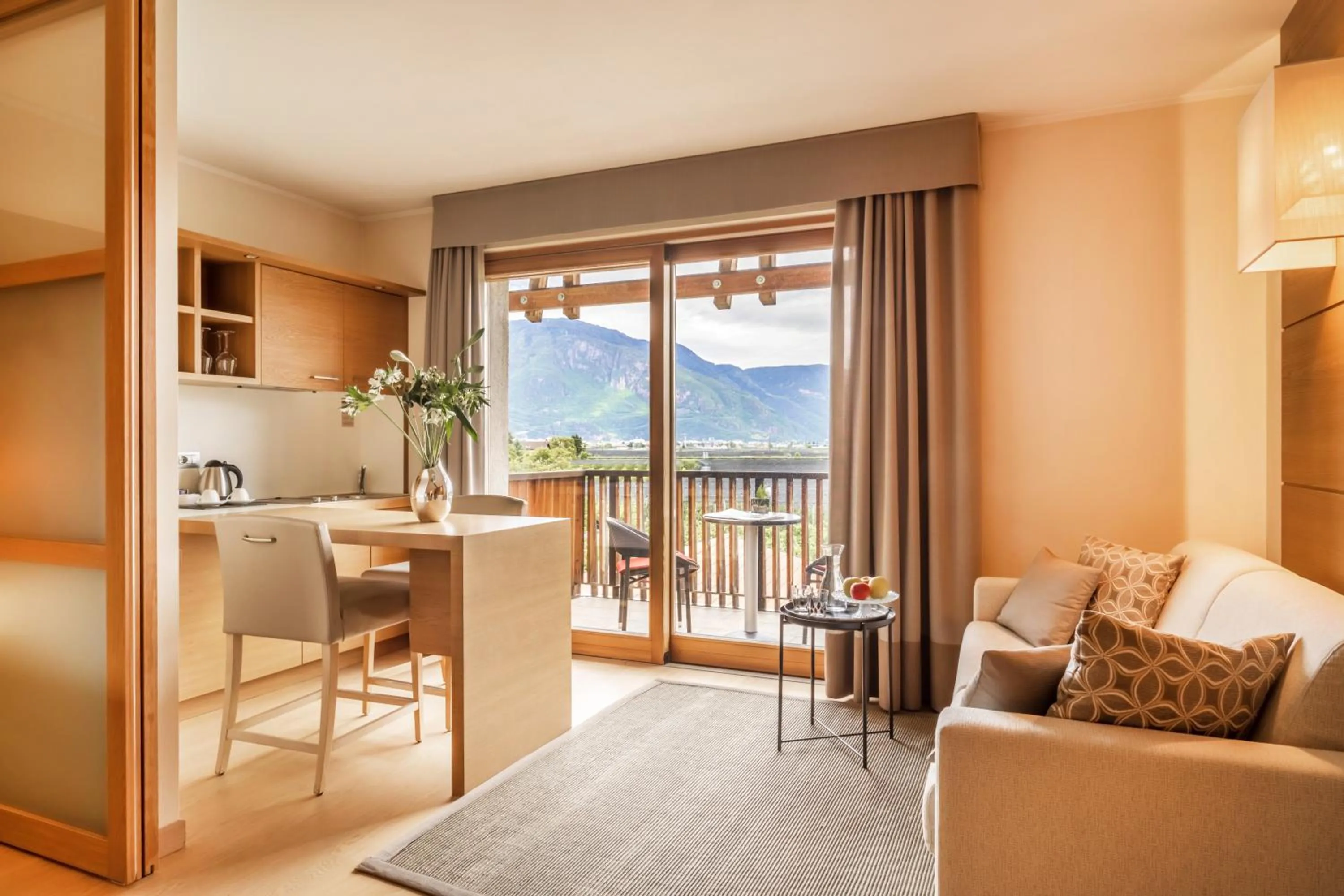 Photo of the whole room in Art & Design Hotel Napura