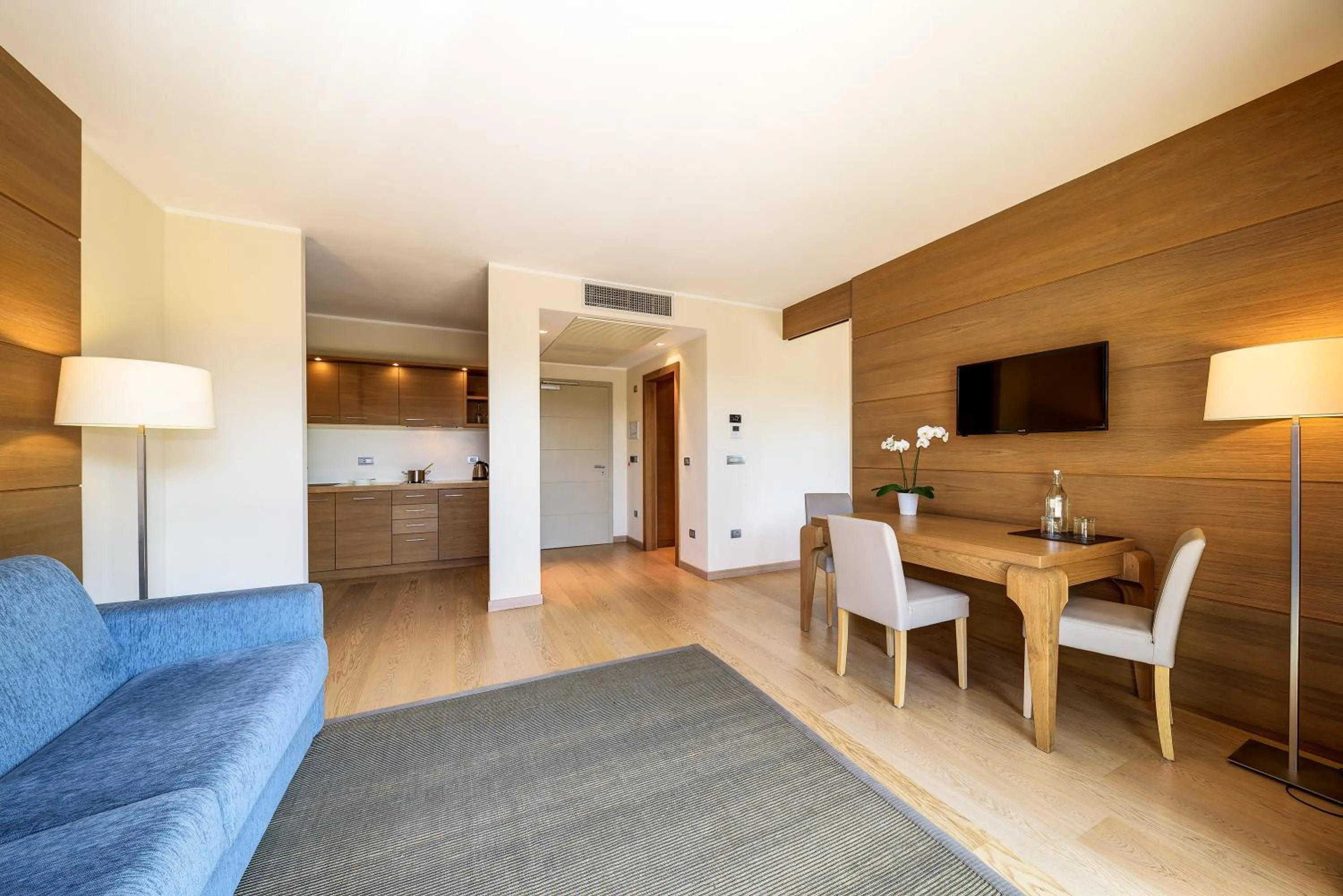 Photo of the whole room in Art & Design Hotel Napura