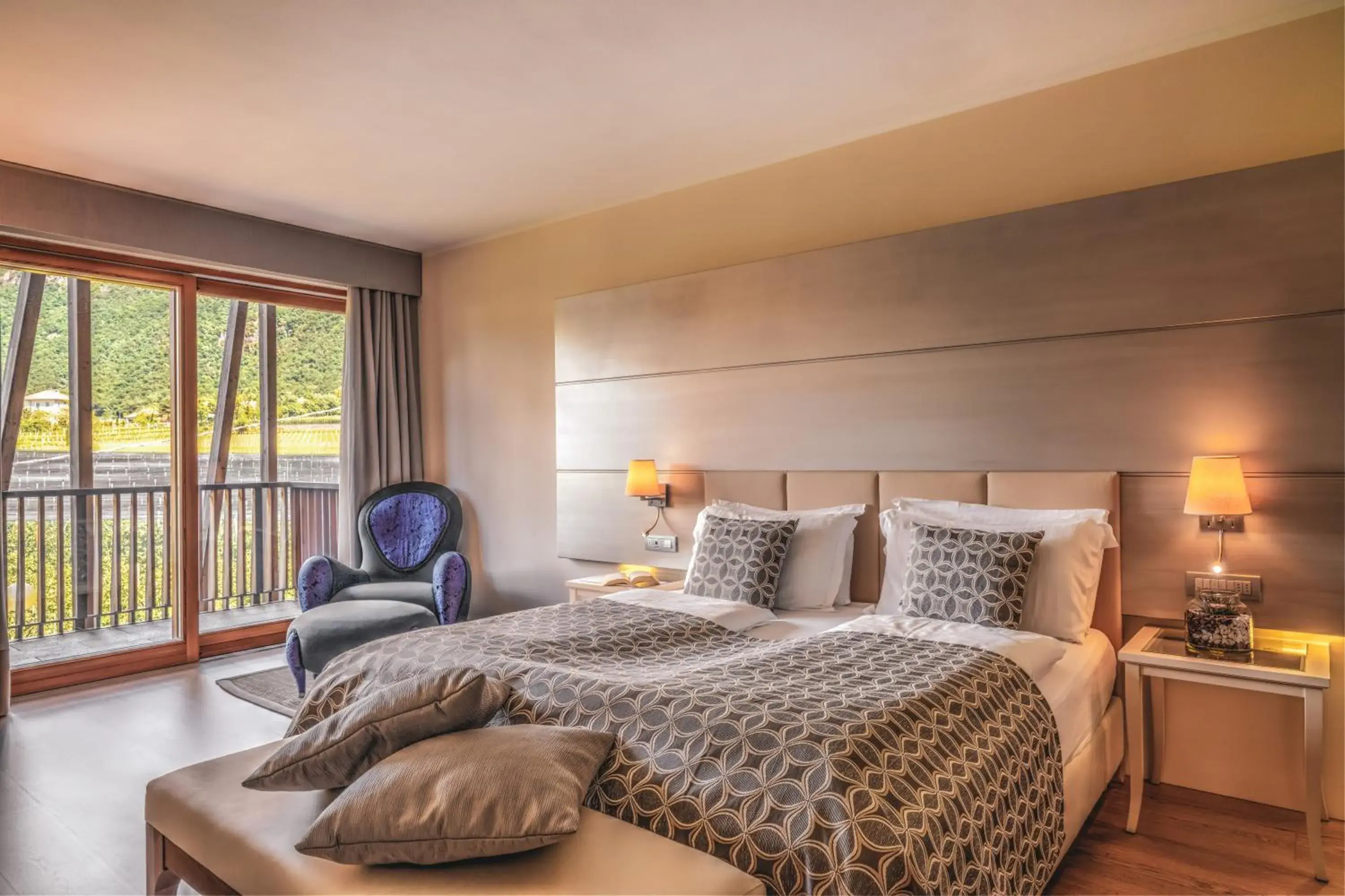 Royal Superior Suite in Art & Design Hotel Napura Royal Superior Suite in Art & Design Hotel Napura