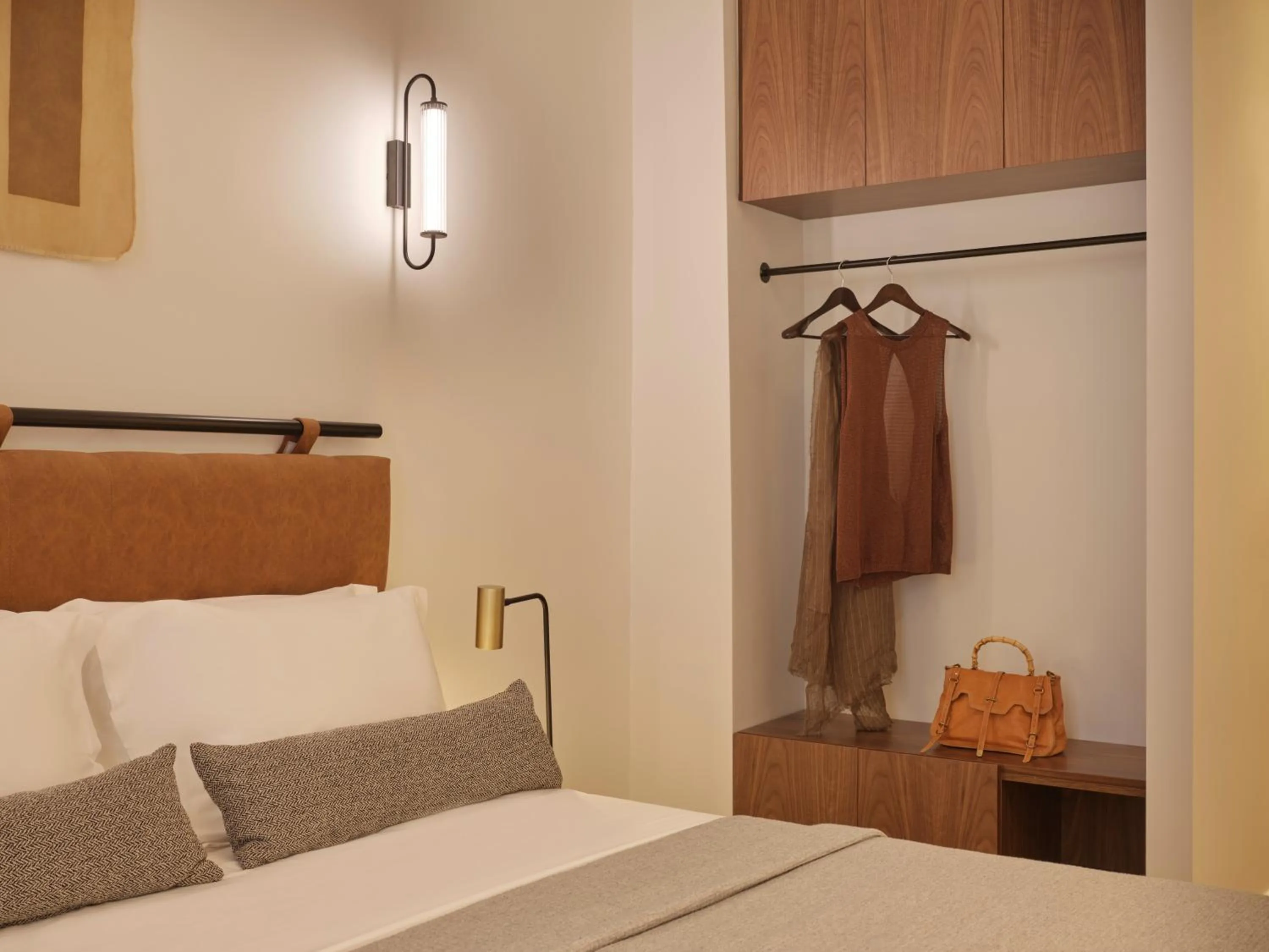 Bed in Athens Diamond Plus