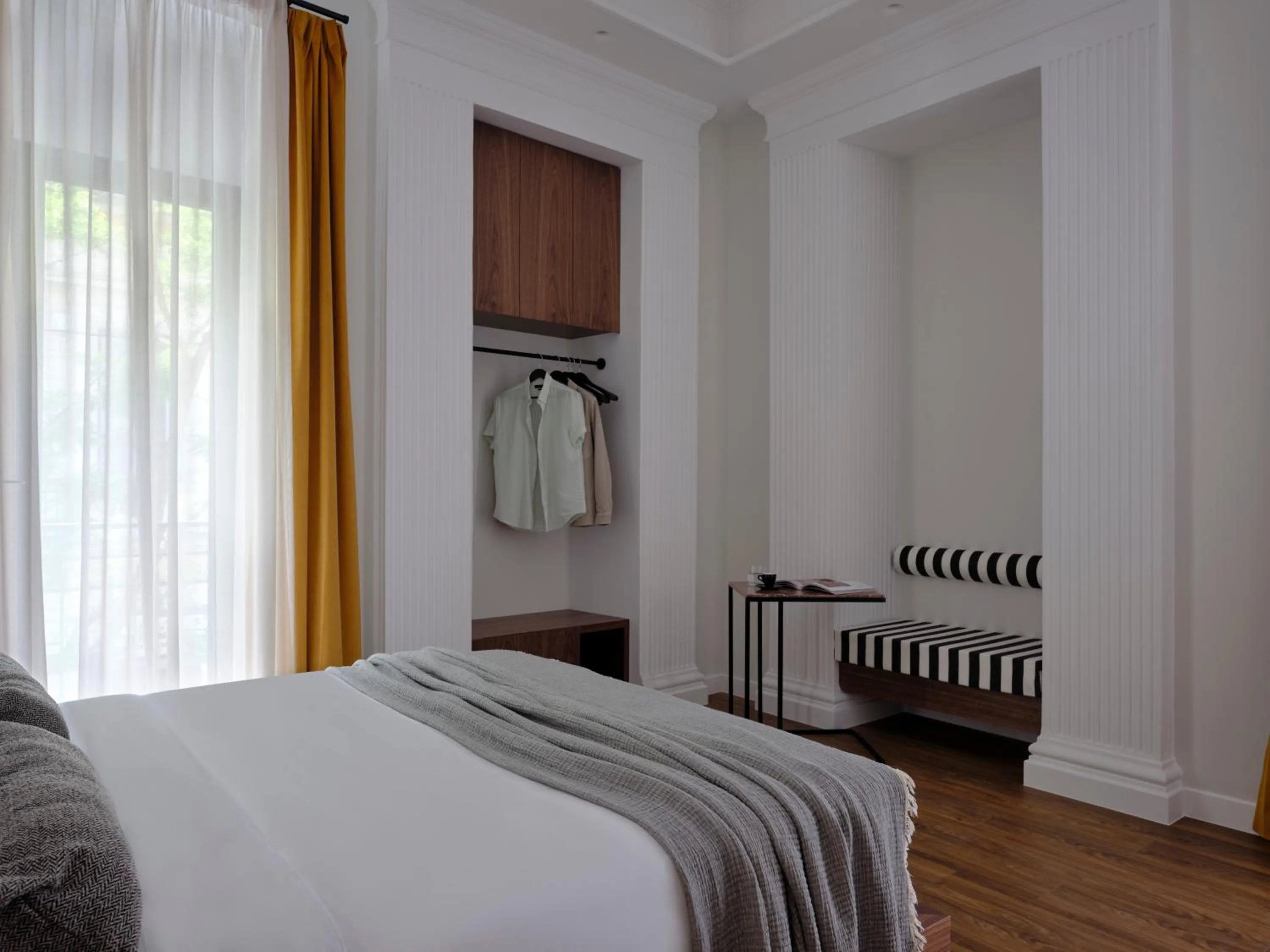 Bed in Athens Diamond Plus