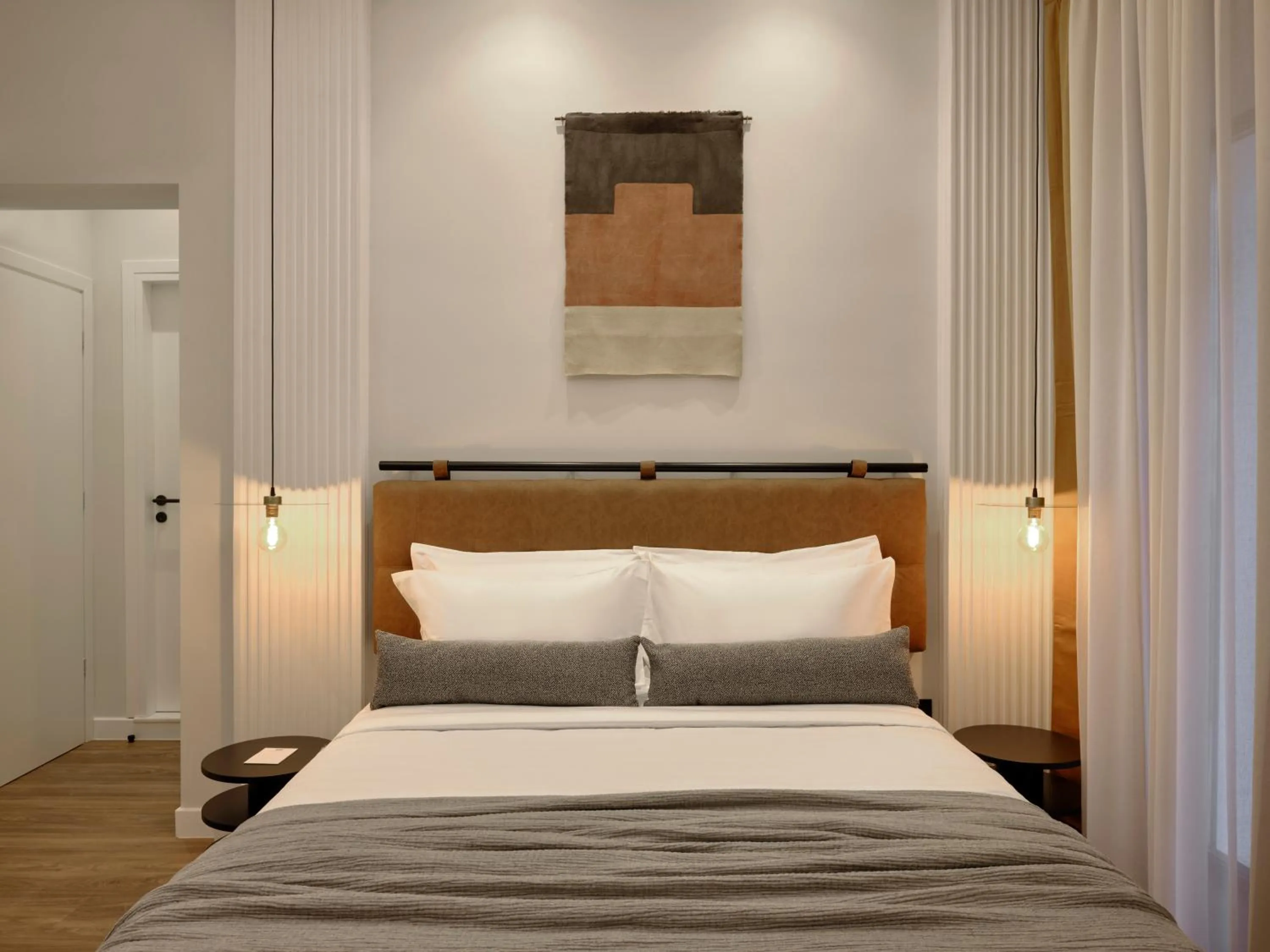 Bed in Athens Diamond Plus