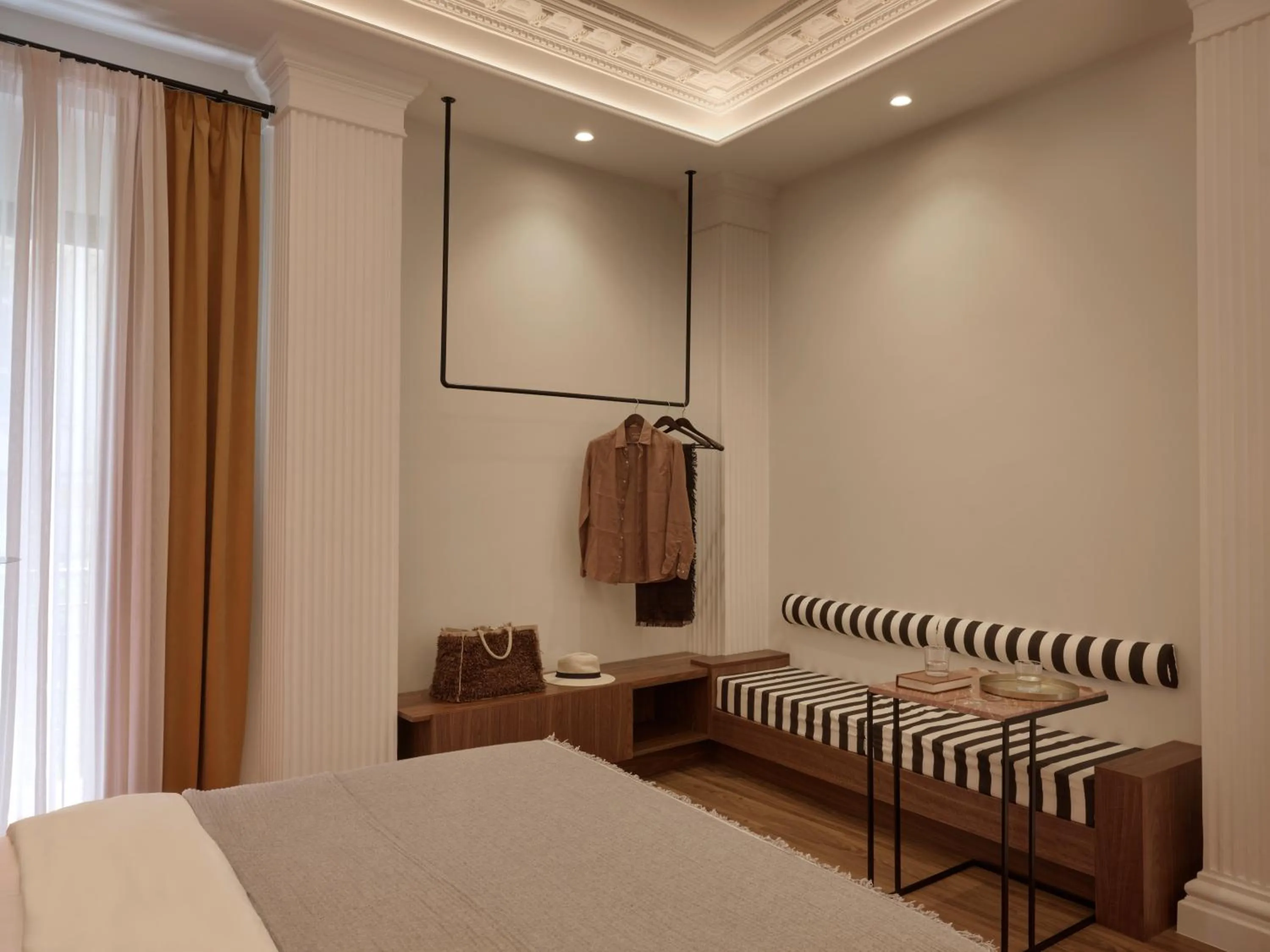 Bed in Athens Diamond Plus