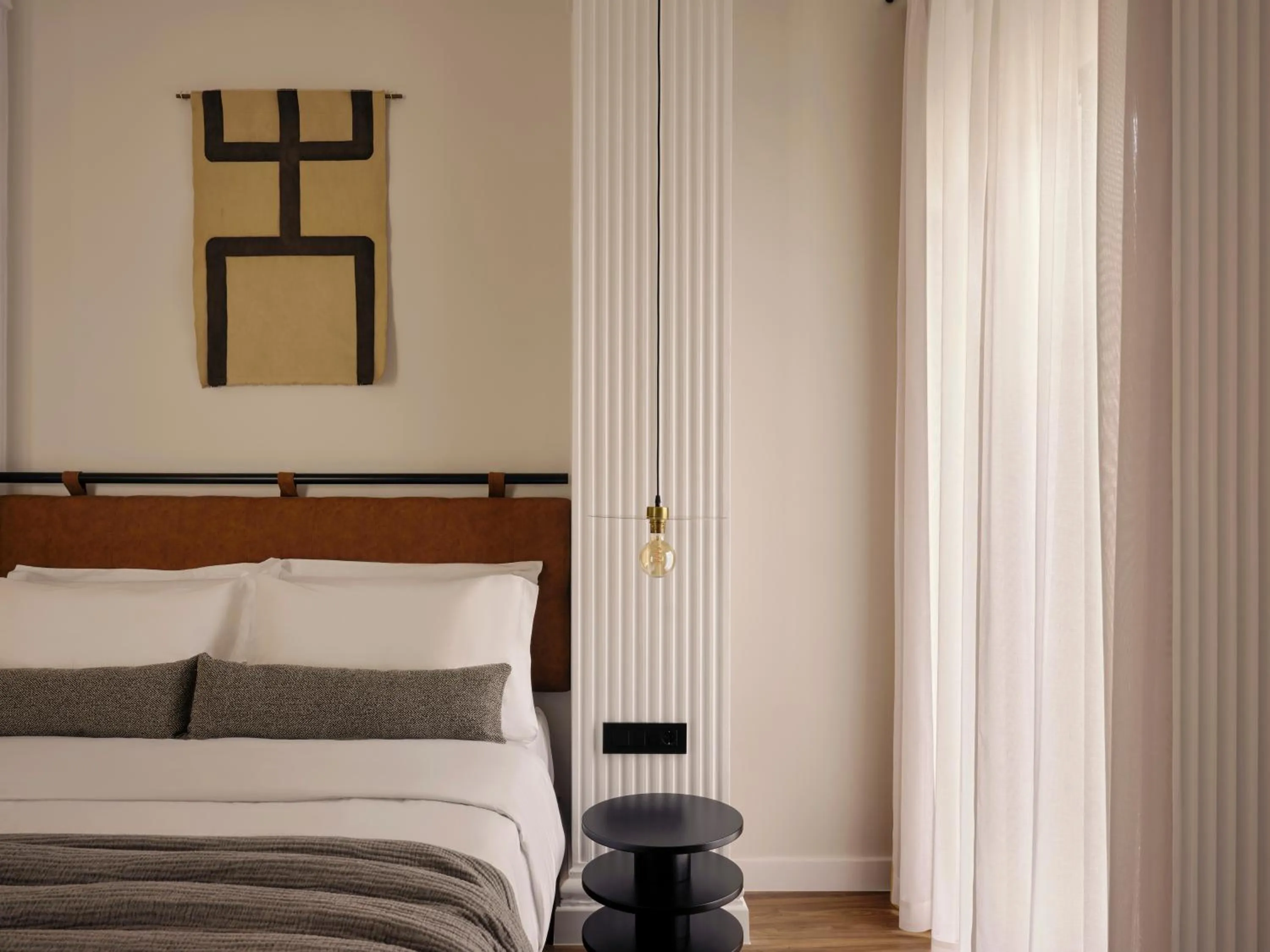 Bed in Athens Diamond Plus