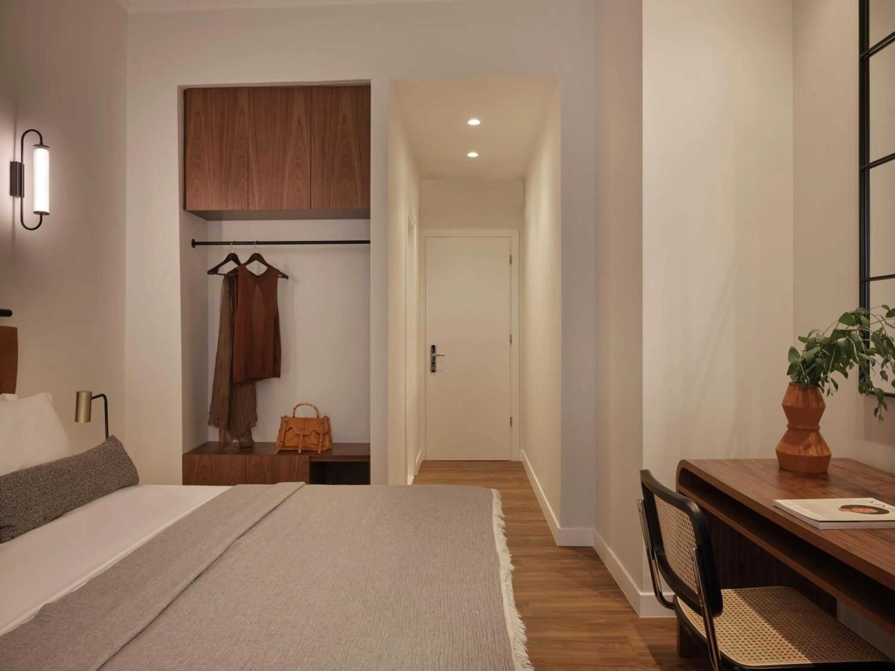 Bed in Athens Diamond Plus