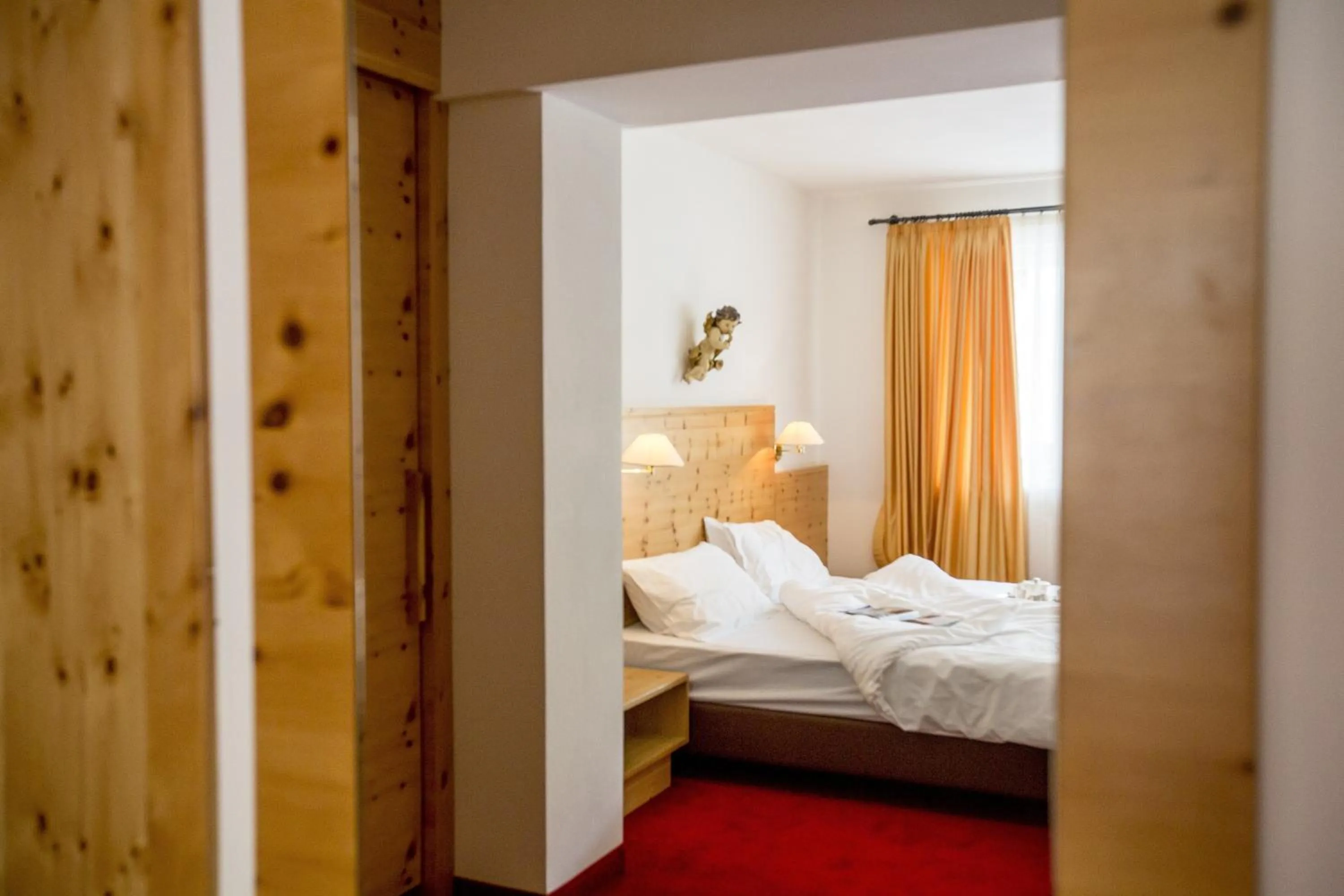 Decorative detail, Bed in Diamant Spa Resort