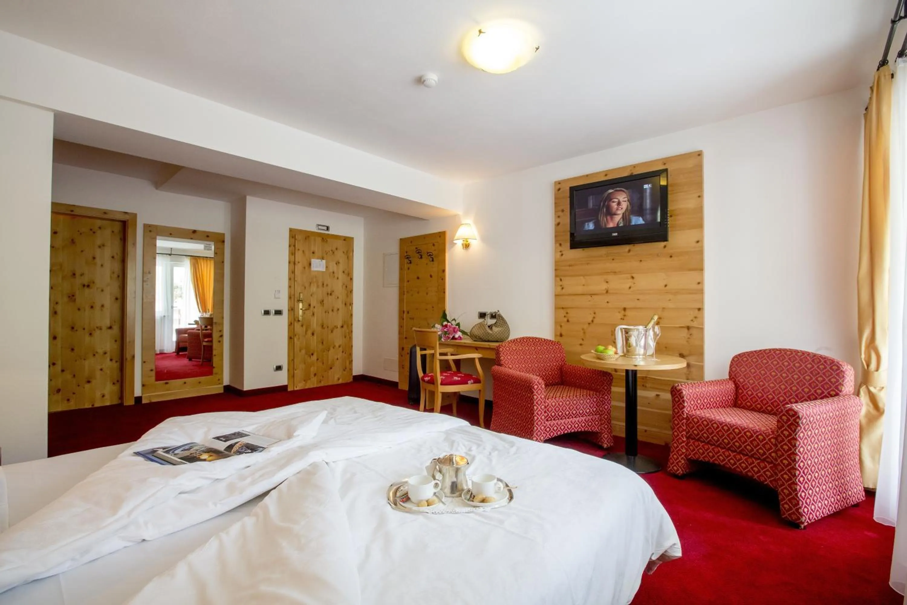 Decorative detail, Bed in Diamant Spa Resort