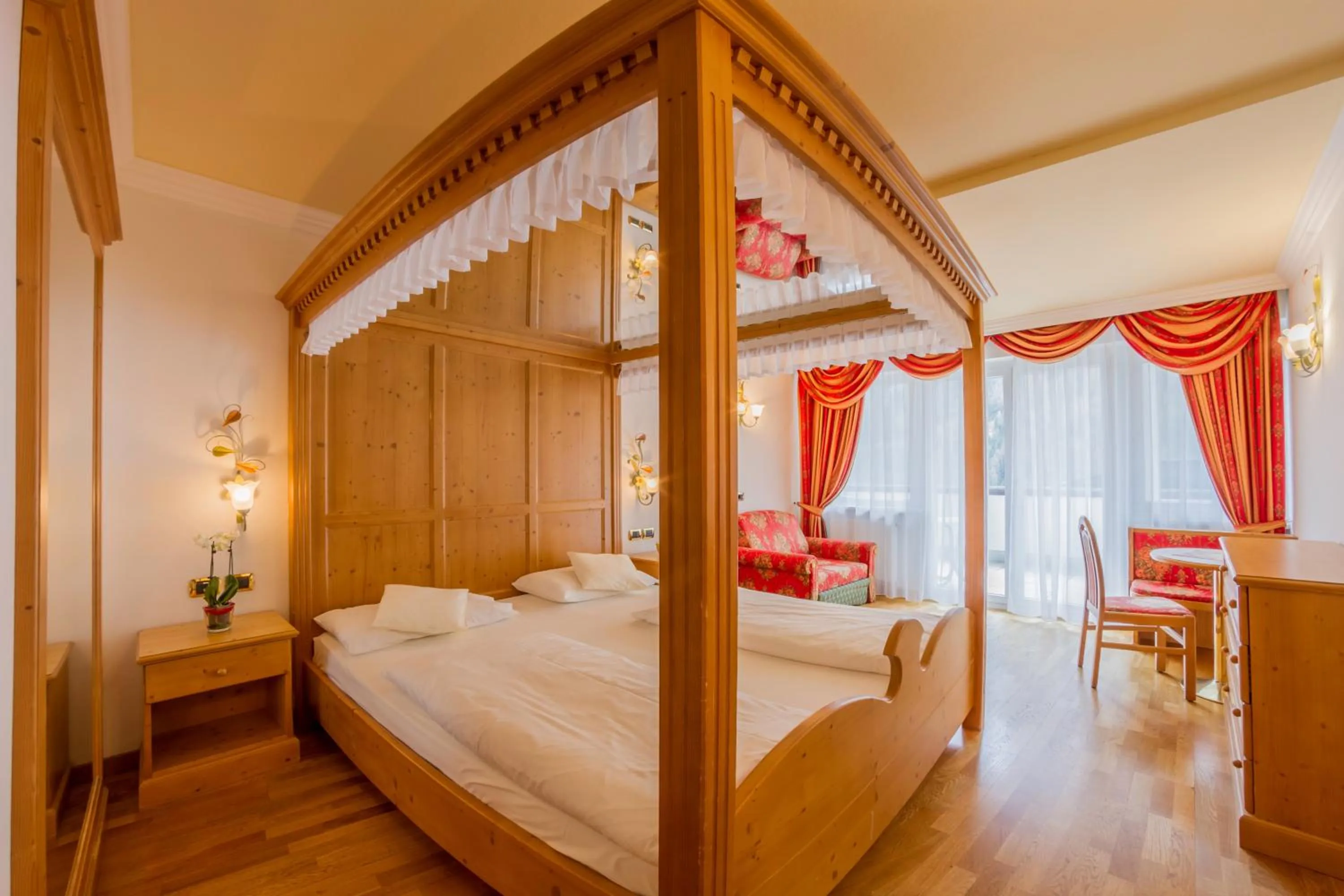 Bedroom, Bed in Diamant Spa Resort