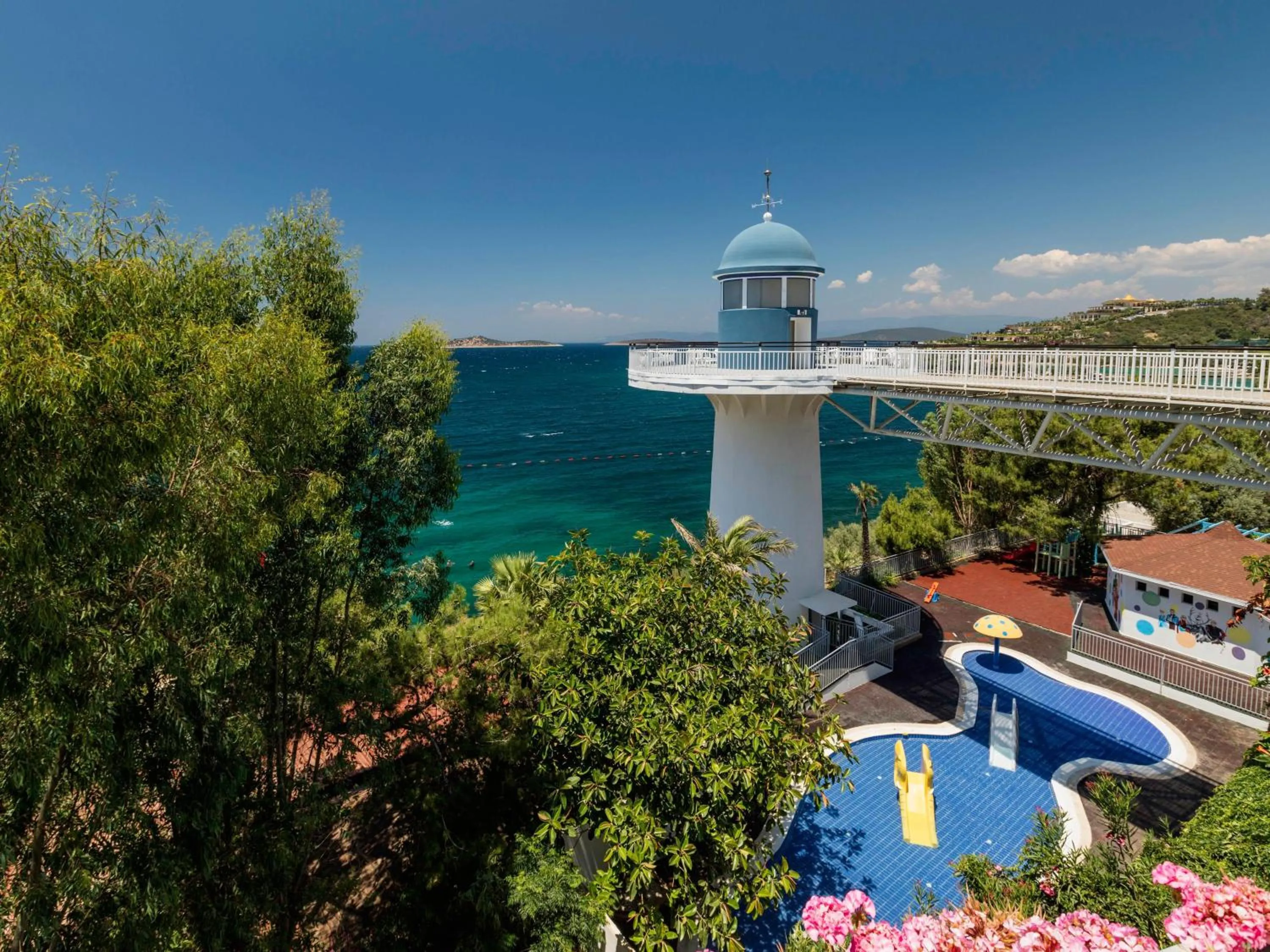 Property building in Blue Dreams Resort Bodrum - Aquapark & Ultra All Inclusive