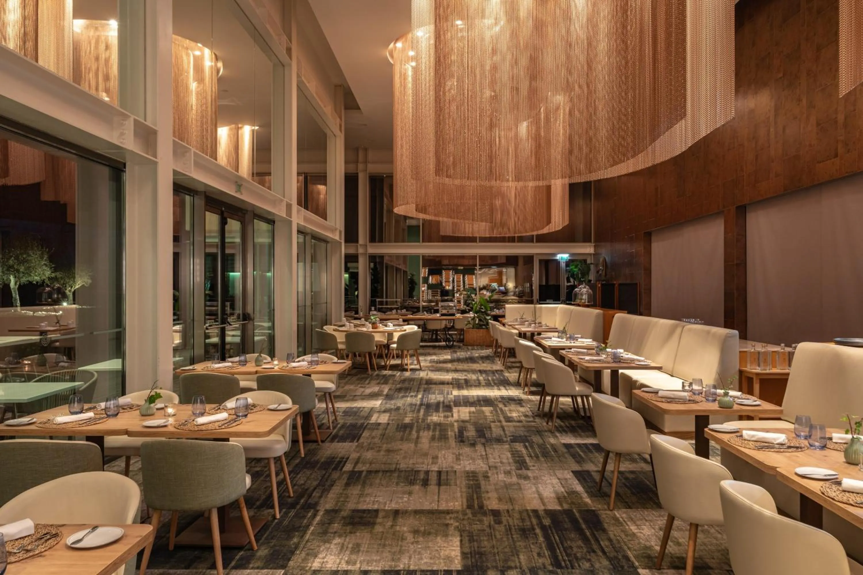 Restaurant/places to eat in Onyria Marinha Cascais, Vignette Collection by IHG