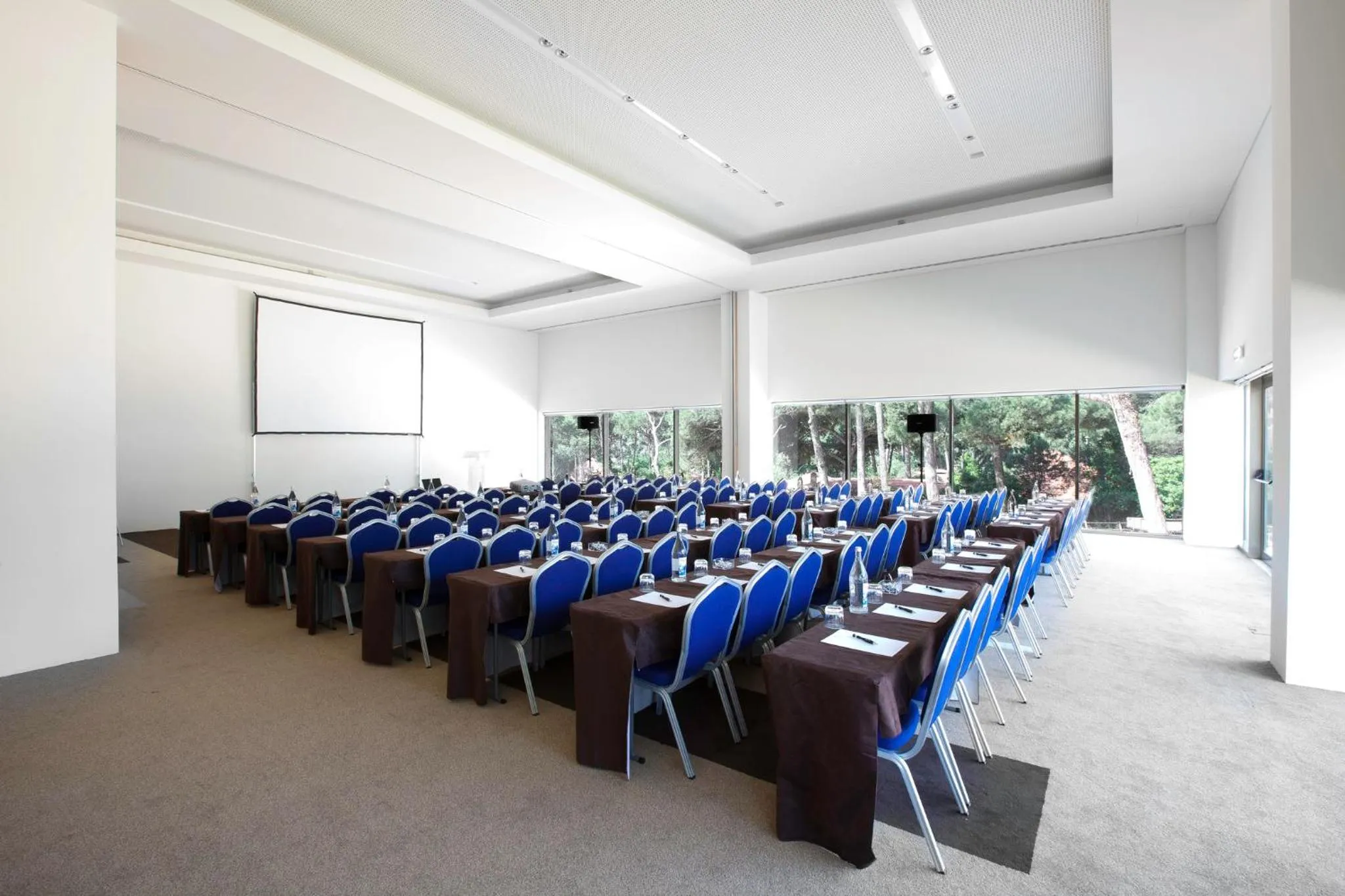 Meeting/conference room in Onyria Marinha Cascais, Vignette Collection by IHG