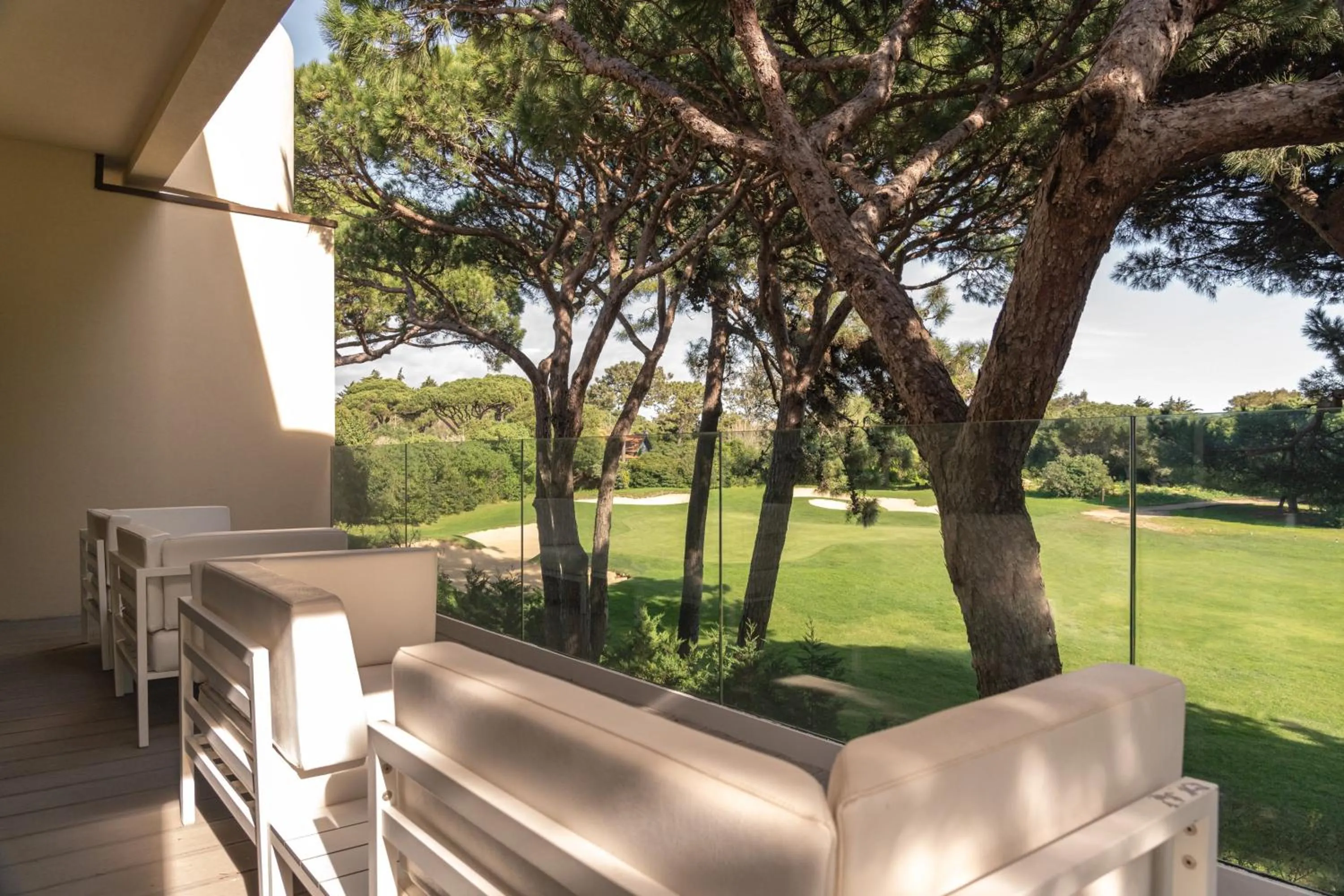 Photo of the whole room in Onyria Marinha Cascais, Vignette Collection by IHG