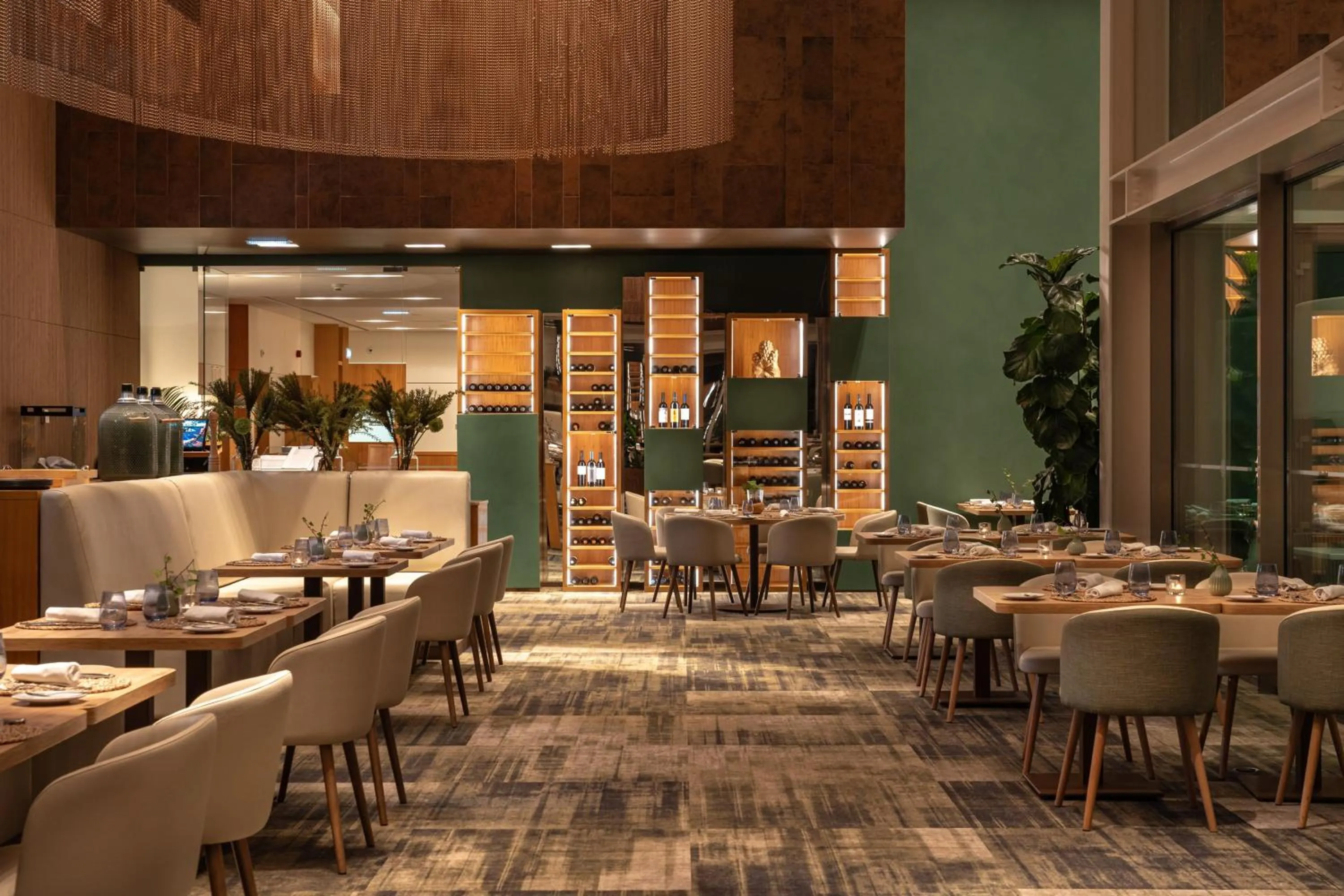 Restaurant/places to eat in Onyria Marinha Cascais, Vignette Collection by IHG
