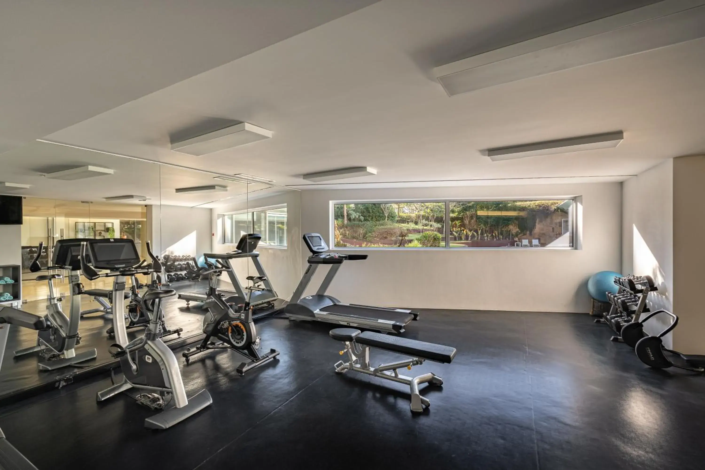 Fitness centre/facilities in Onyria Marinha Cascais, Vignette Collection by IHG Fitness centre/facilities in Onyria Marinha Cascais, Vignette Collection by IHG