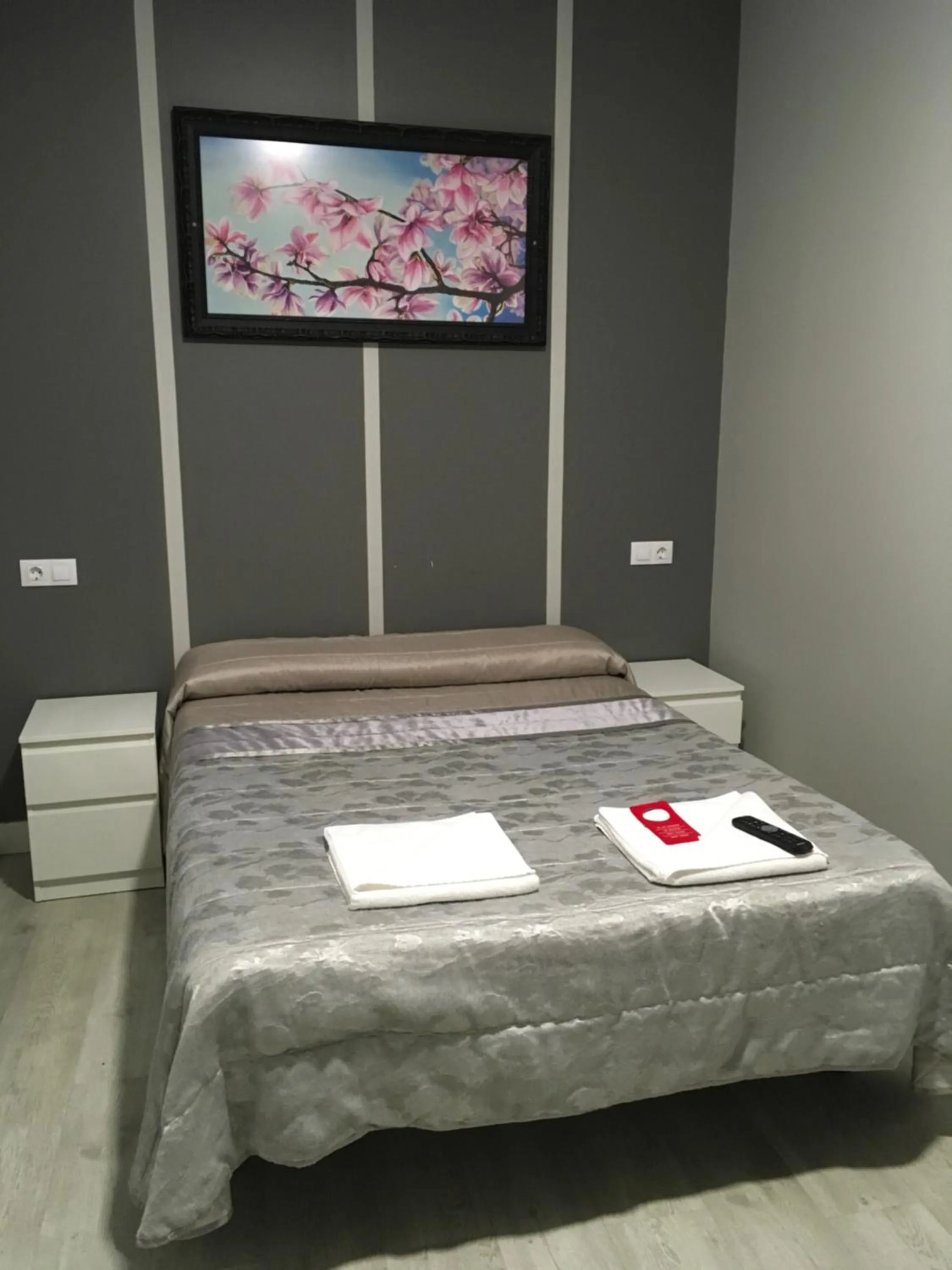 Bed in Pensión La Bilbaina - Albergue Logroño