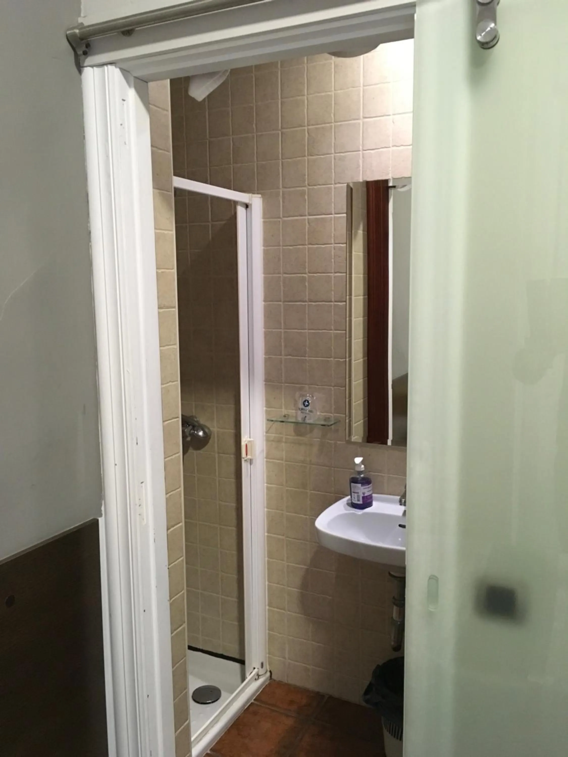 Pensión La Bilbaina - Albergue Logroño