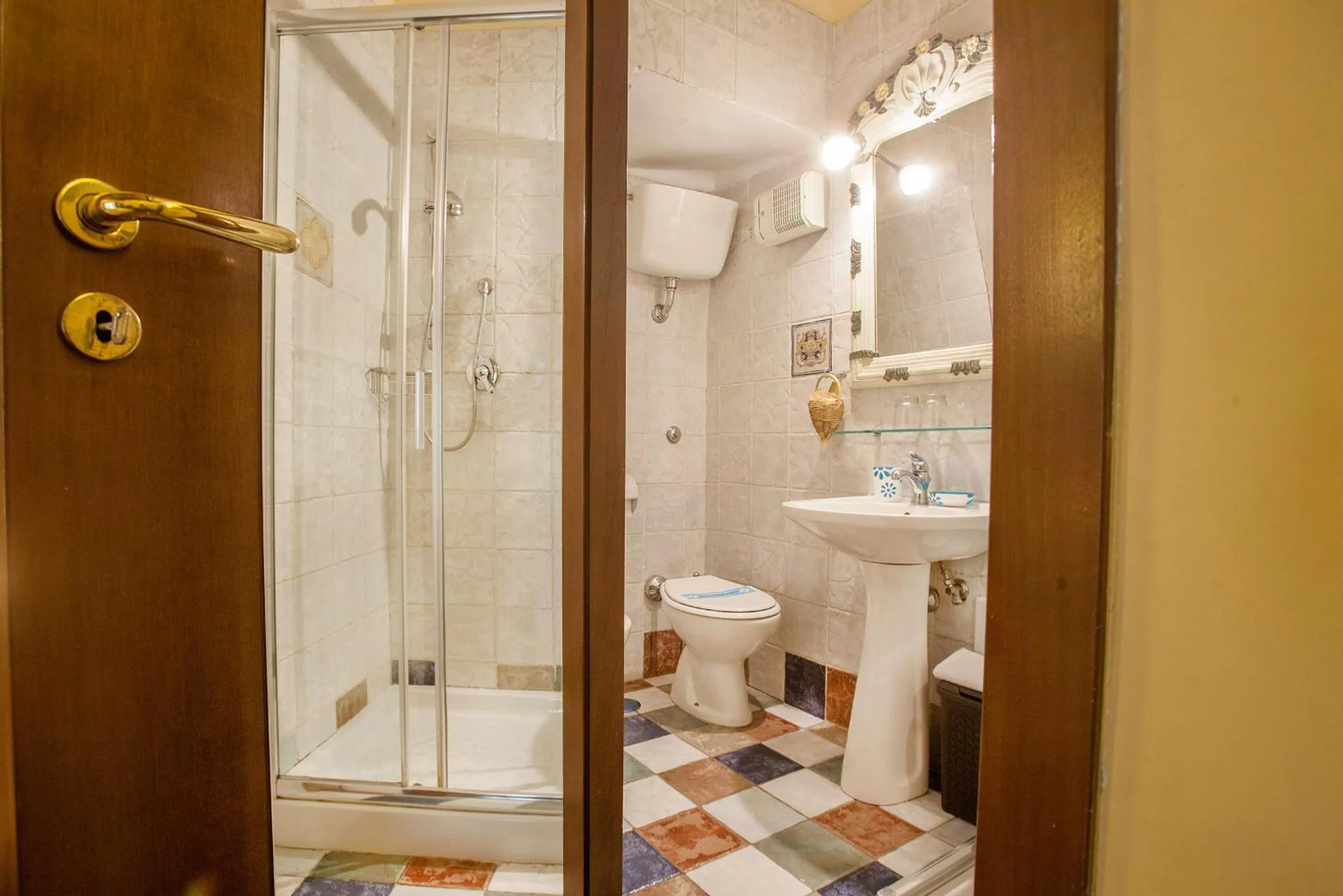 Bathroom in B&B L'Alloggio Dei Vassalli