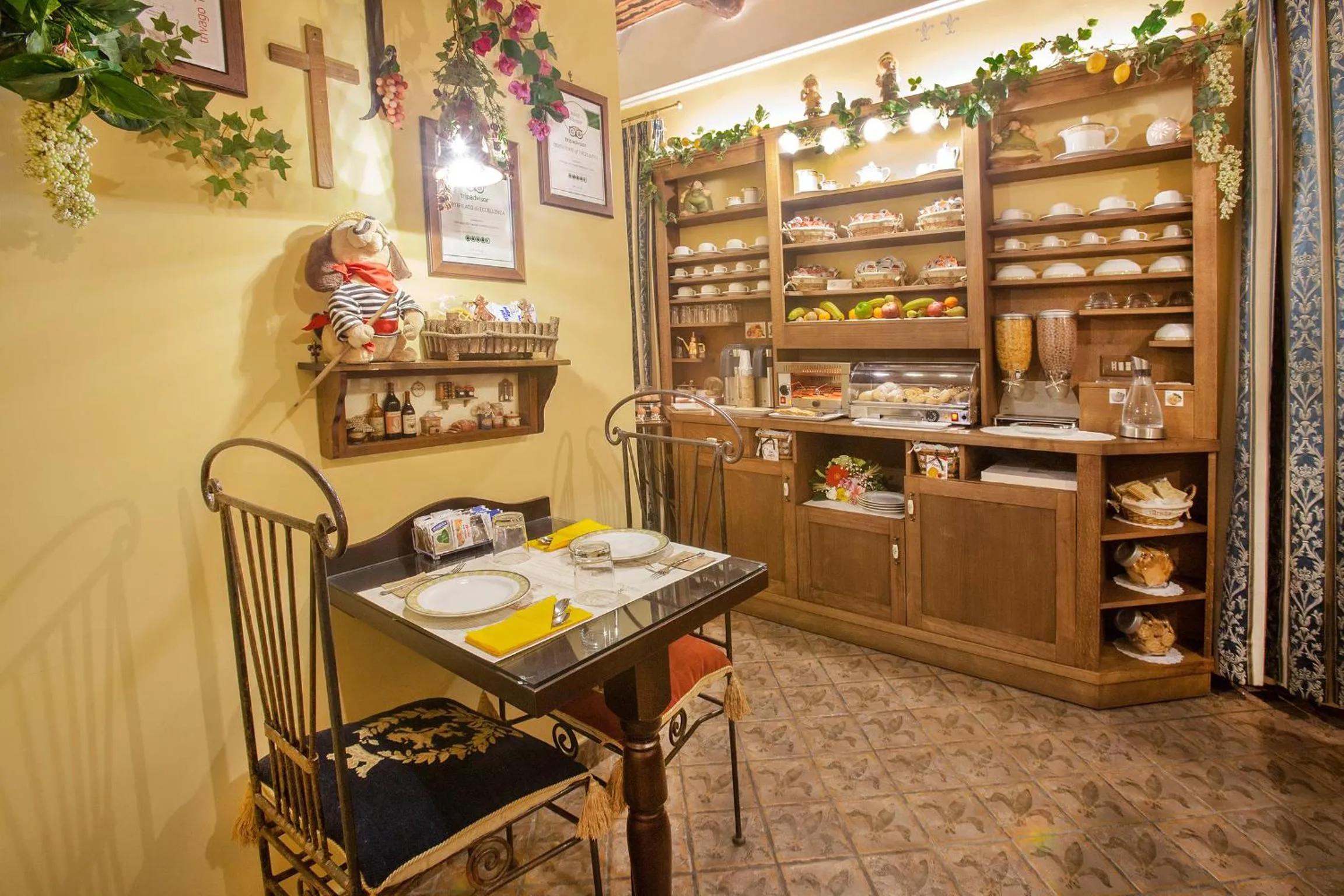 Buffet breakfast in B&B L'Alloggio Dei Vassalli