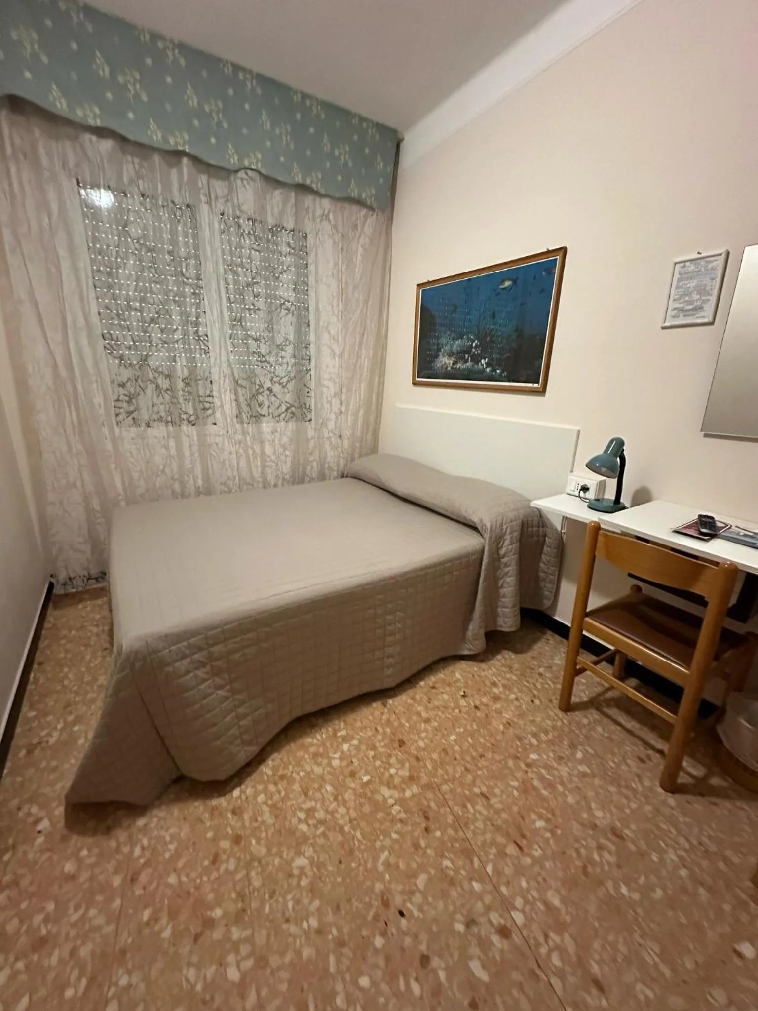 Bed in Hotel Svizzera