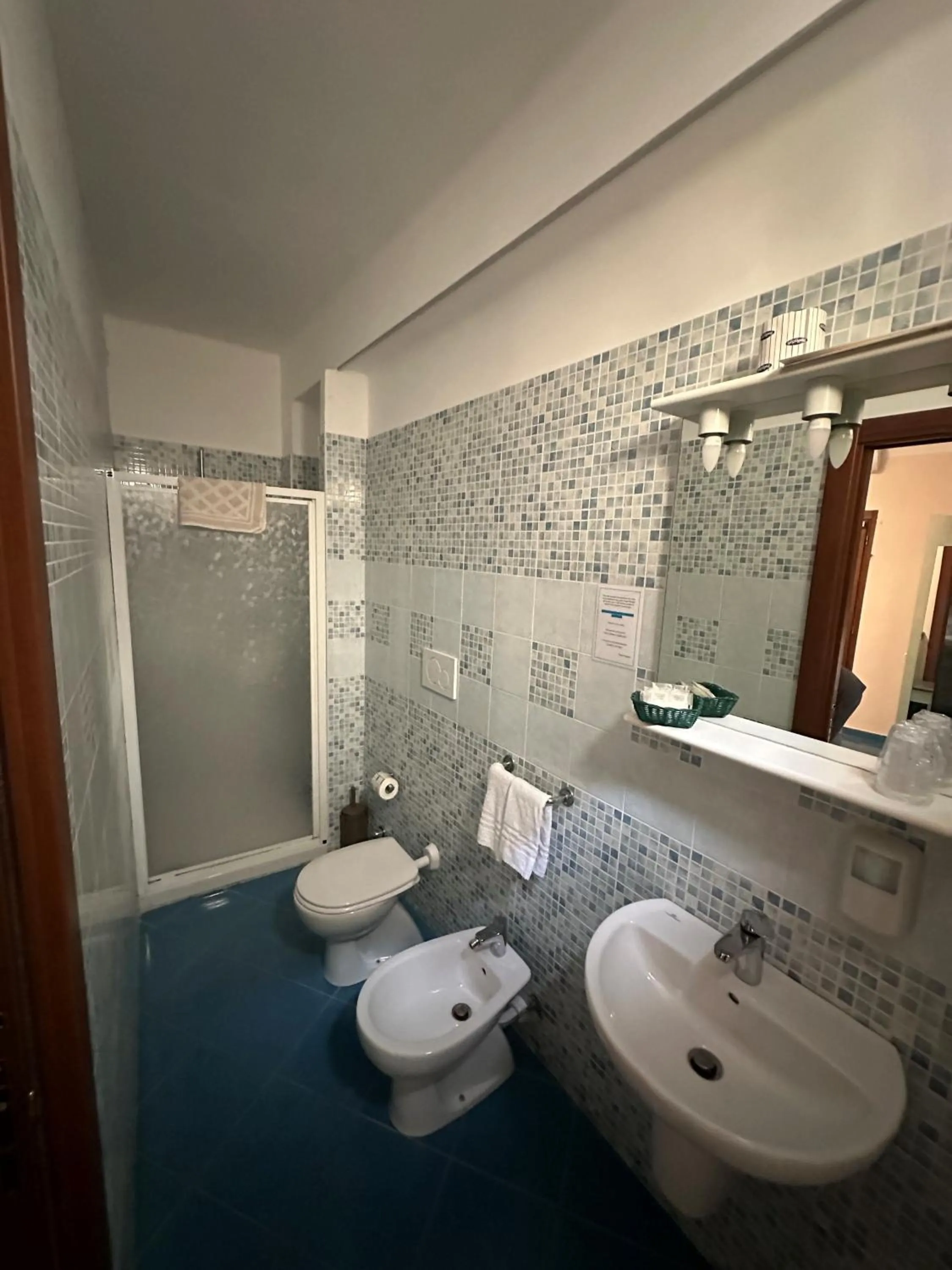 Bathroom in Hotel Svizzera