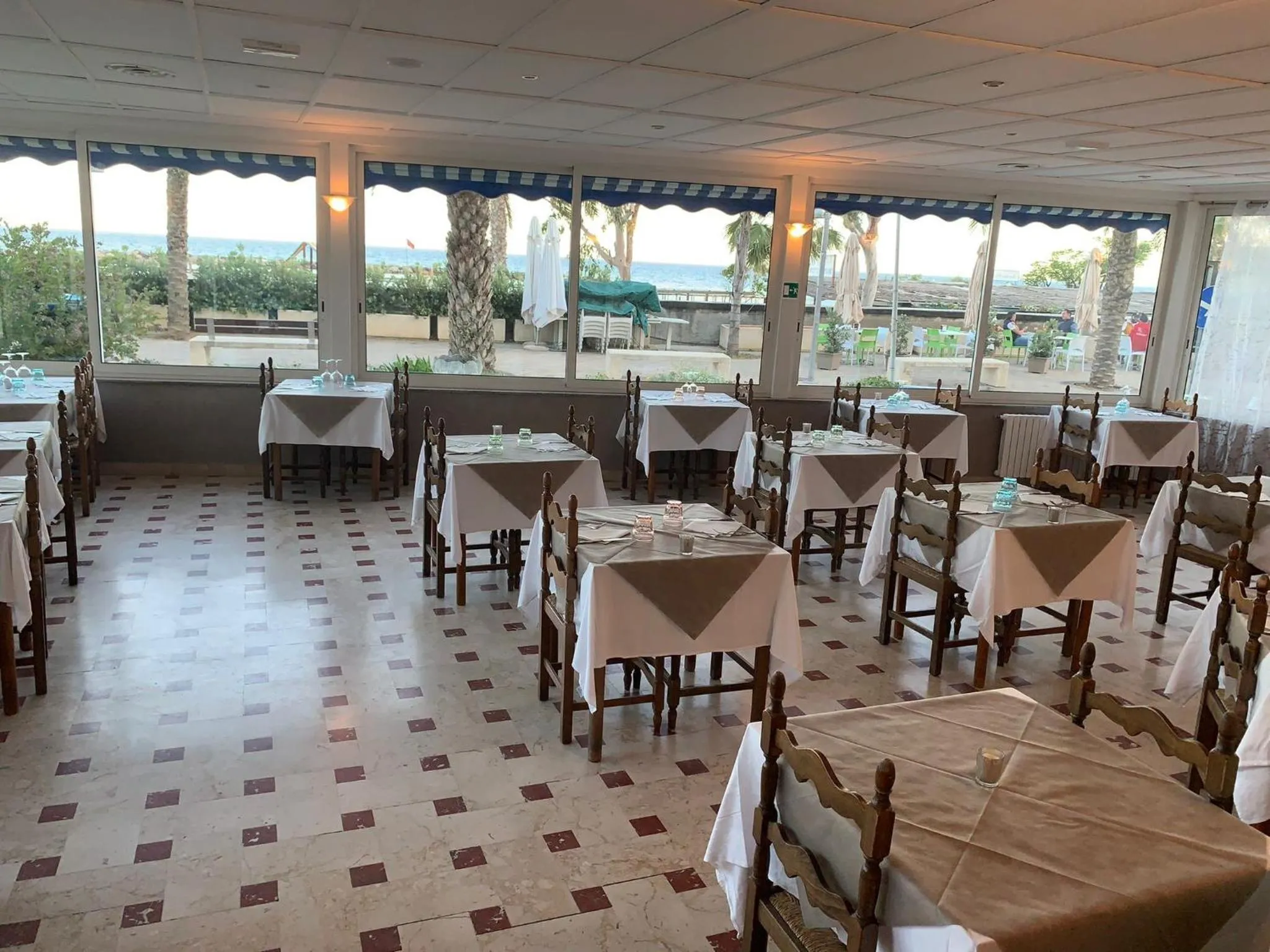 Restaurant/places to eat in Hotel Svizzera