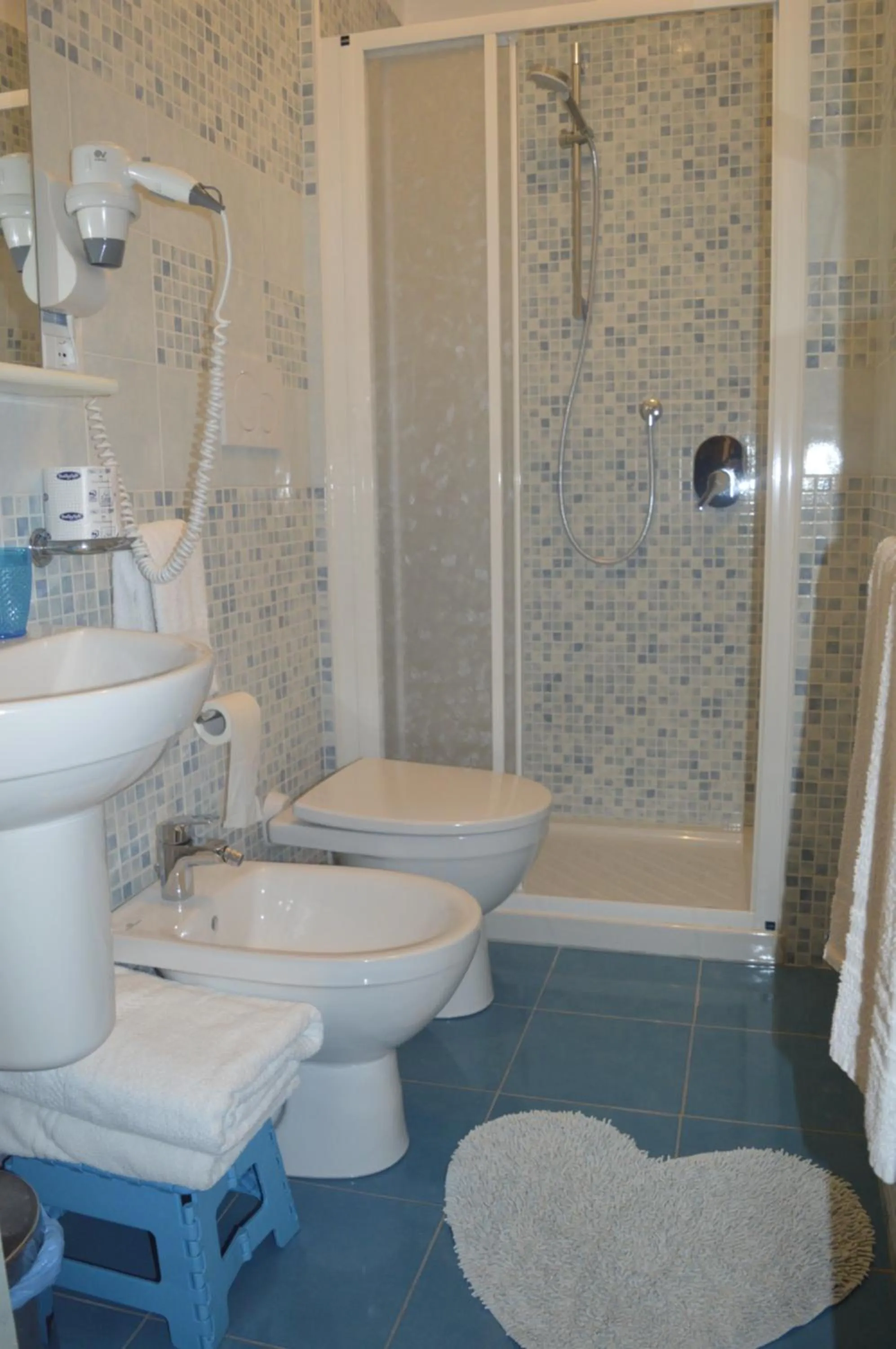 Bathroom in Hotel Svizzera